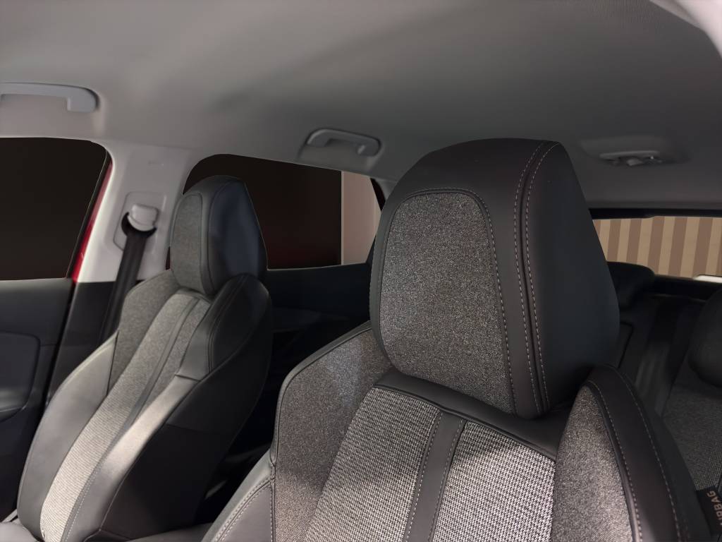 PEUGEOT 3008 1.2 PureTech Allure EAT-image-15