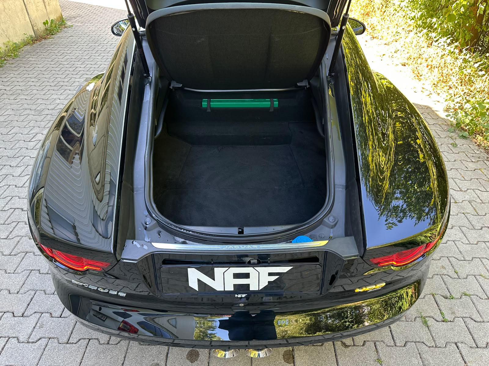 JAGUAR F-Type Coupé 3.0 V6 S/C 400 Sport AWD Automatik-image-15