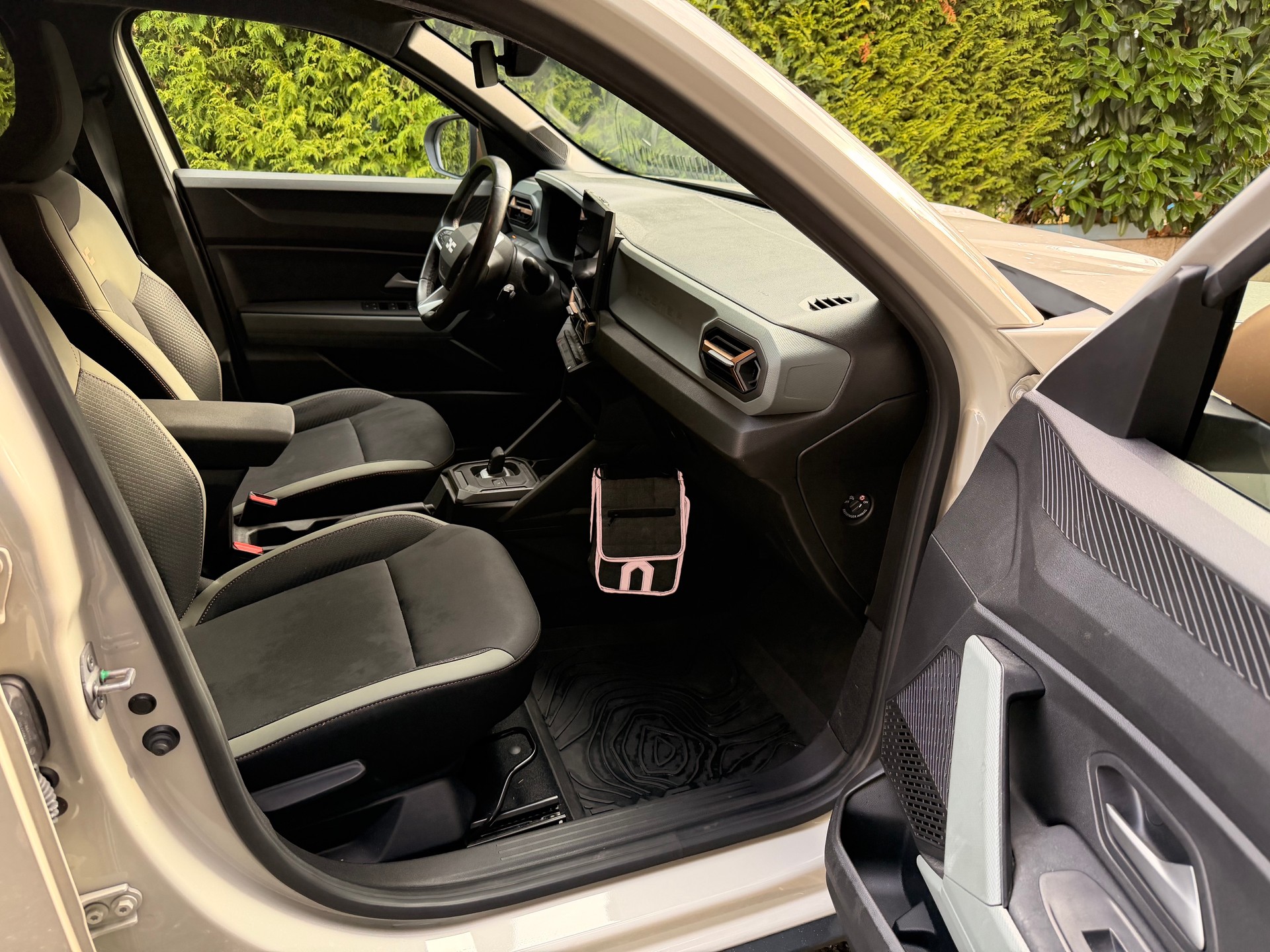 DACIA 1.6 Hybrid Extreme-image-3