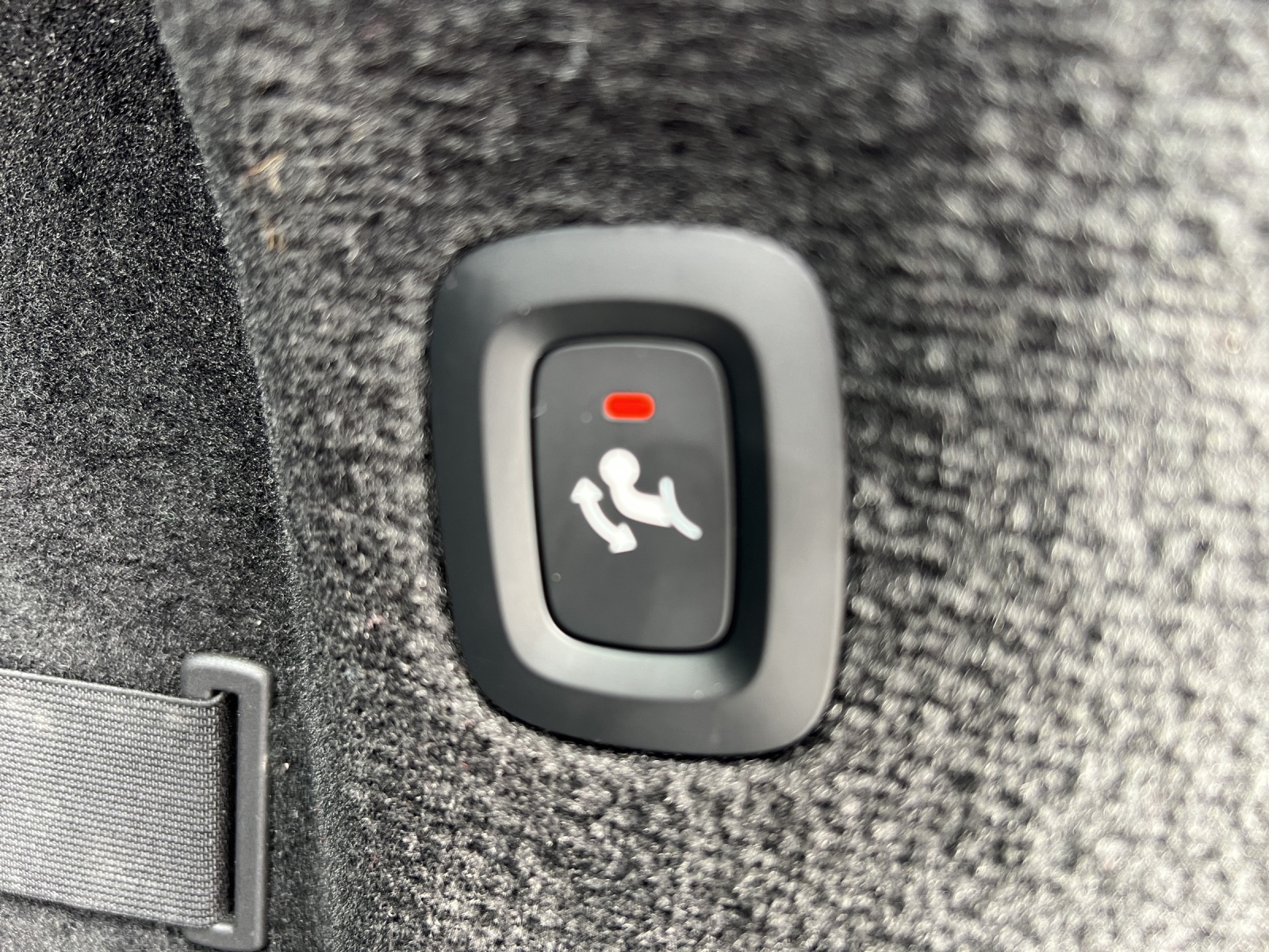 VOLVO V90 B4 Benzin Mild Hybrid Momentum Geartronic-image-9