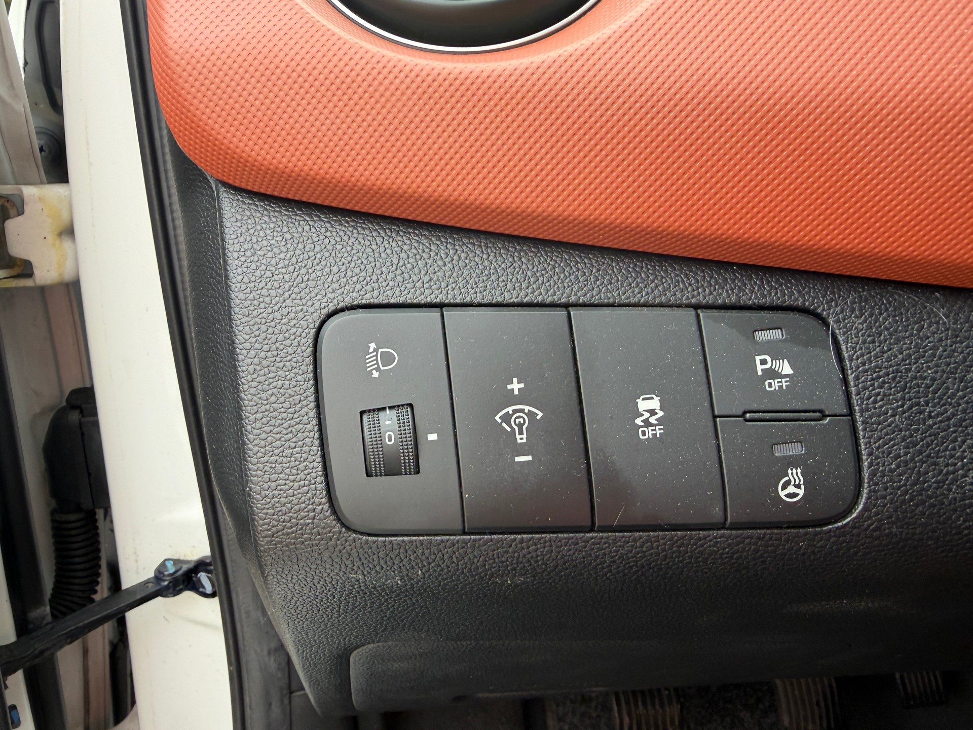 HYUNDAI i10 1.2 Amplia-image-9