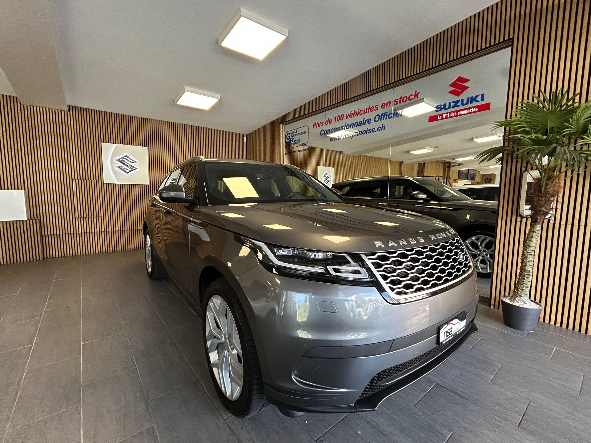 LAND ROVER Range Rover Velar 2.0 T S-image-1
