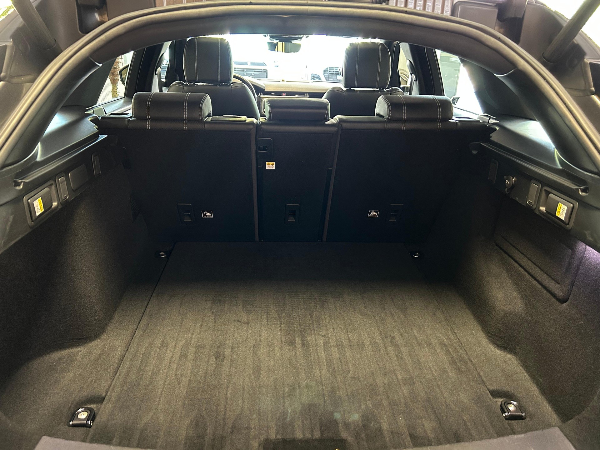 LAND ROVER Range Rover Velar 2.0 T S-image-20
