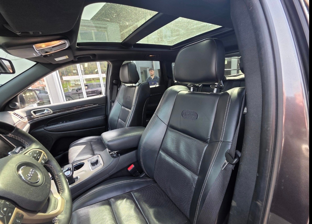 JEEP Grand Cherokee 3.0 CRD Overland Automatic-image-6