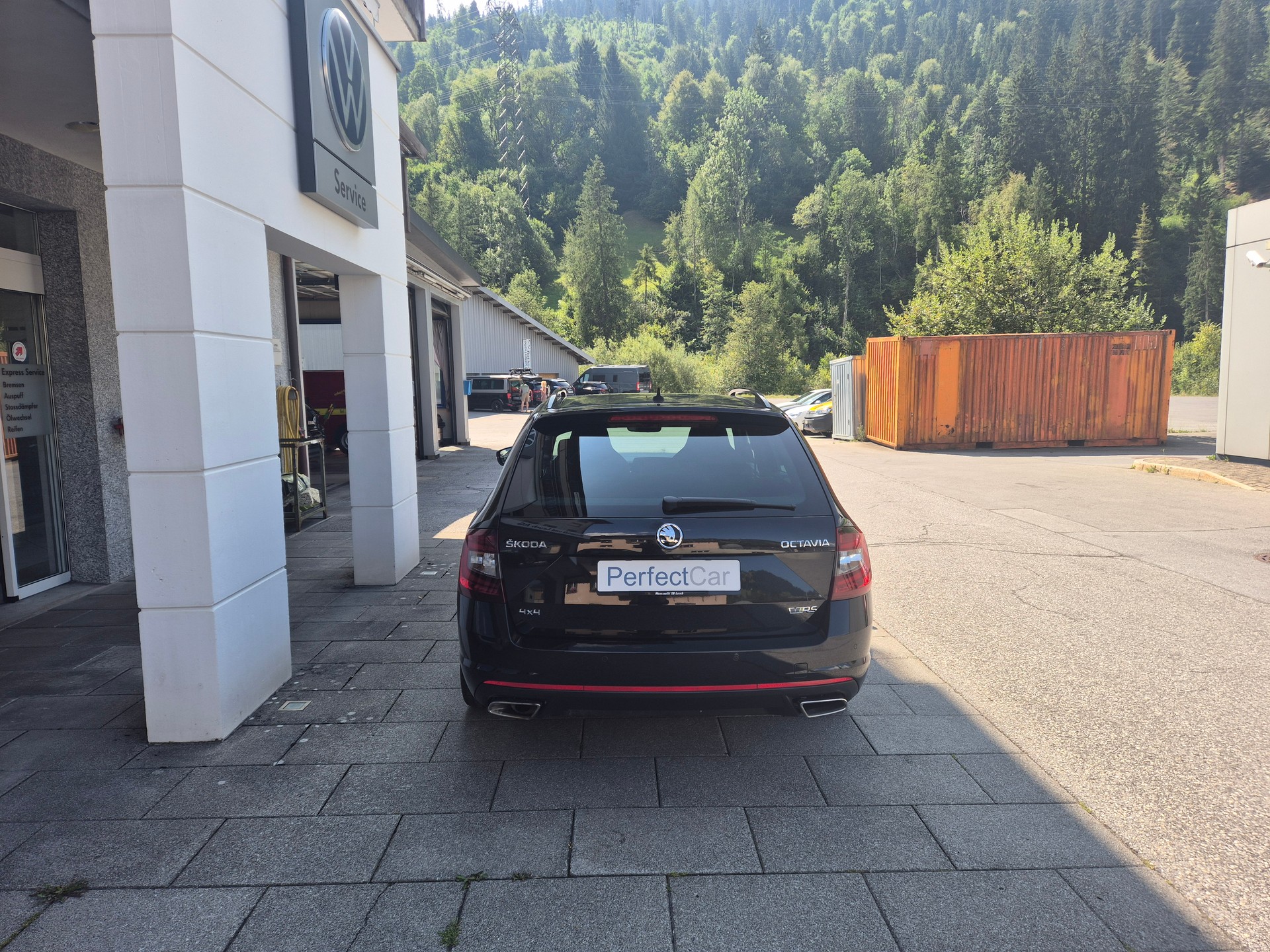 SKODA Octavia Combi 2.0 TDI RS 4x4 DSG-image-5