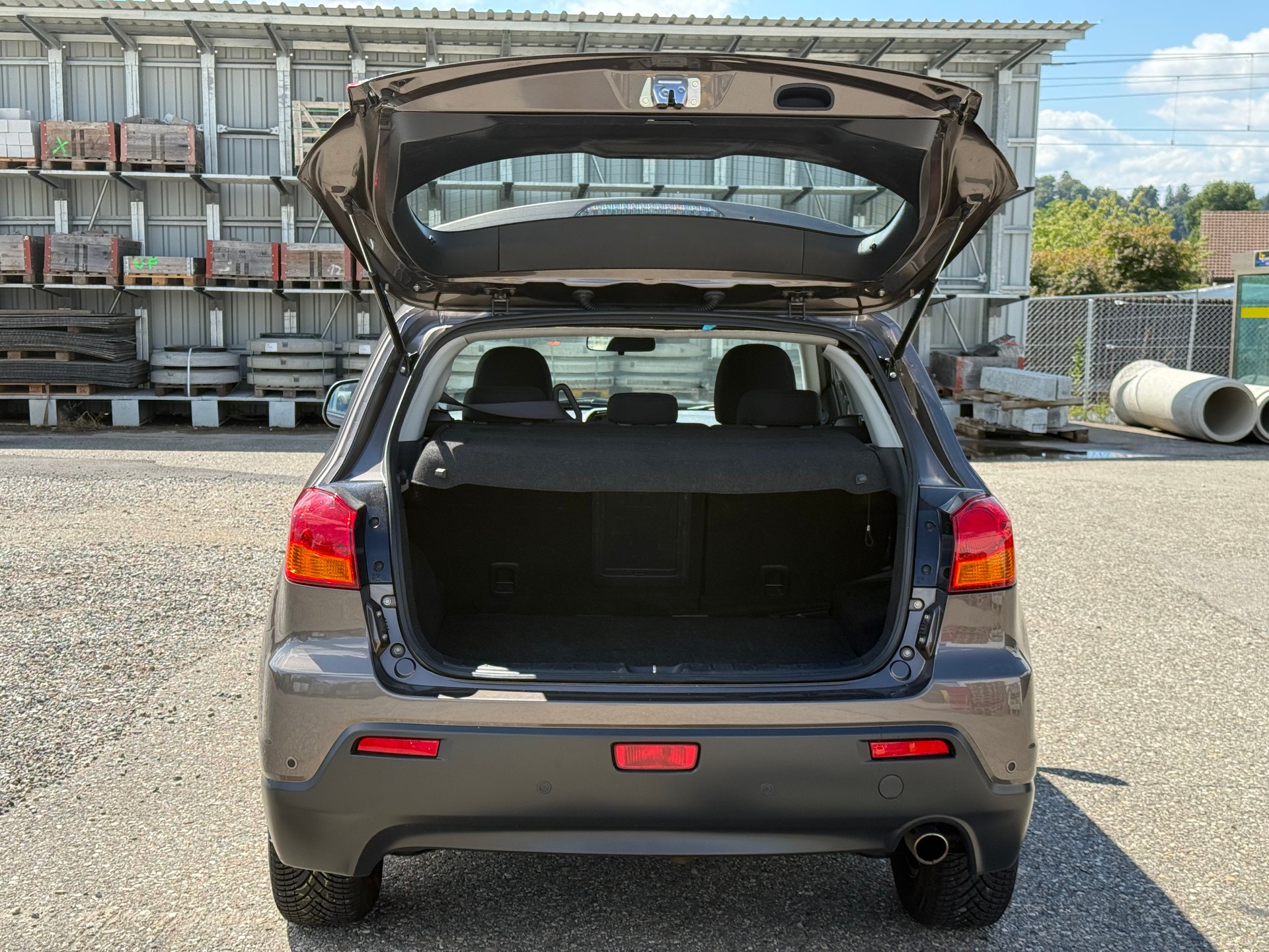 MITSUBISHI ASX 1.8 DID Invite 4WD-image-8