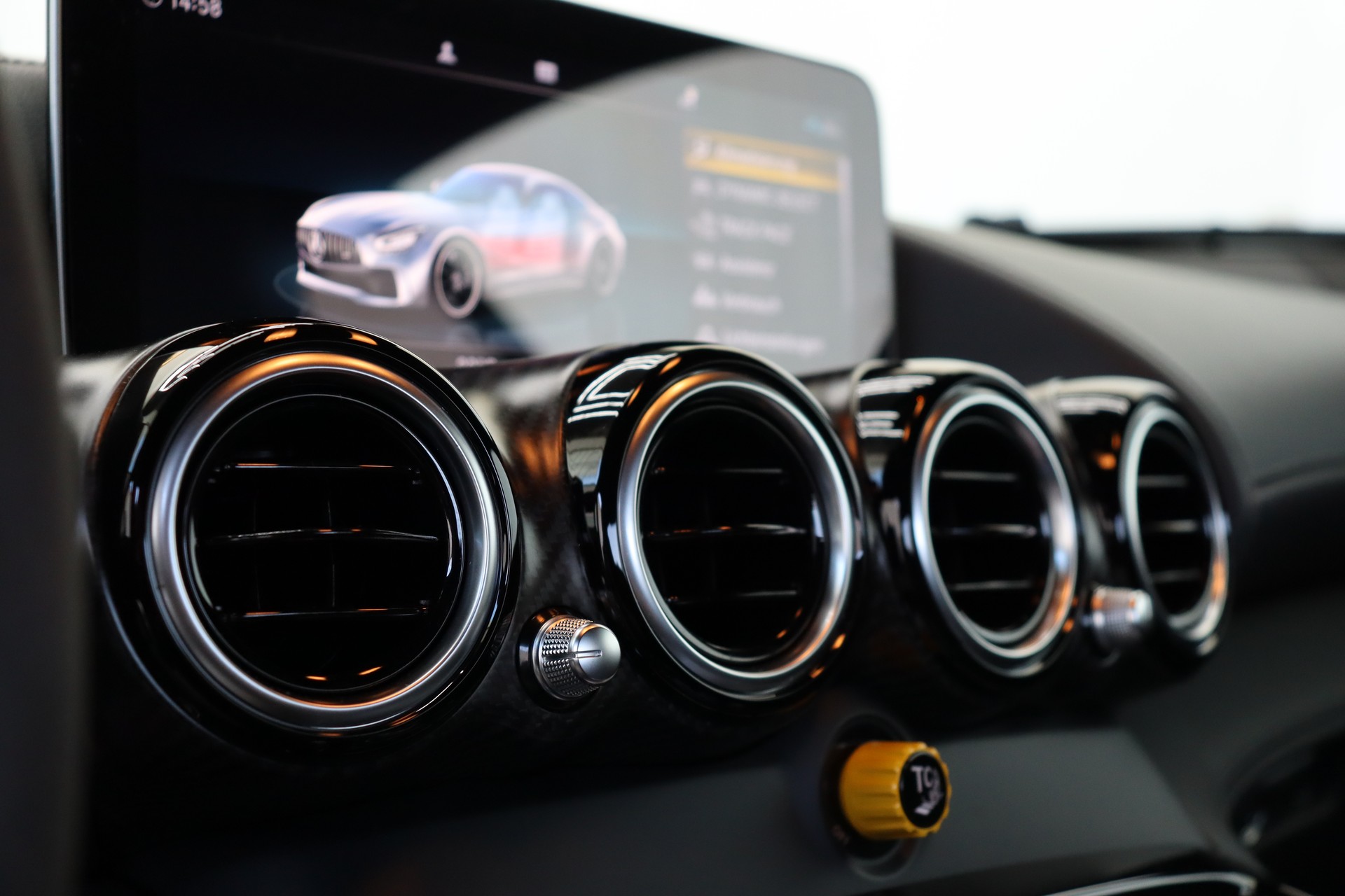 MERCEDES-BENZ AMG GT R Speedshift DCT-image-25