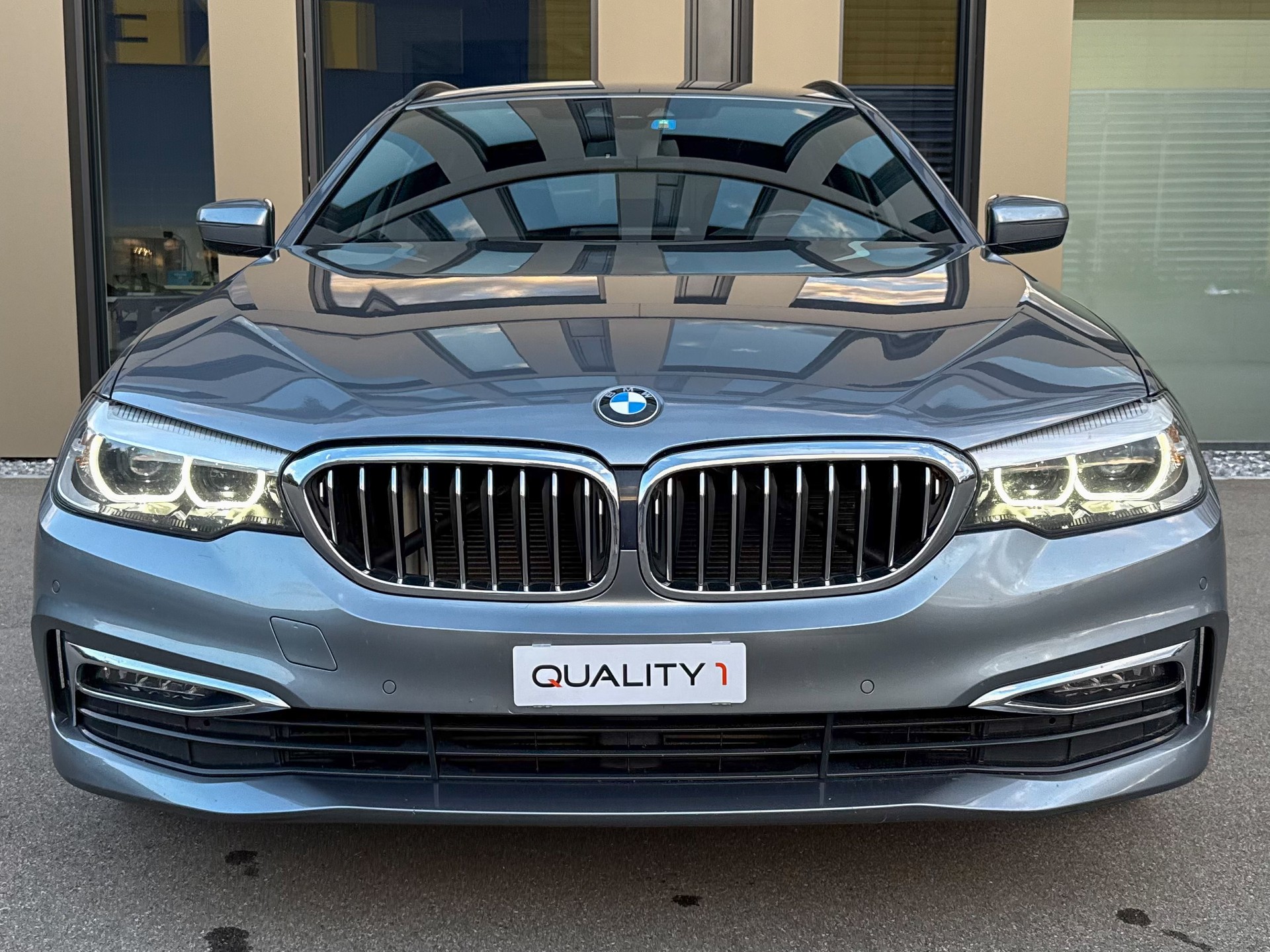 BMW 540d xDrive Touring Luxury Line Steptronic-image-7