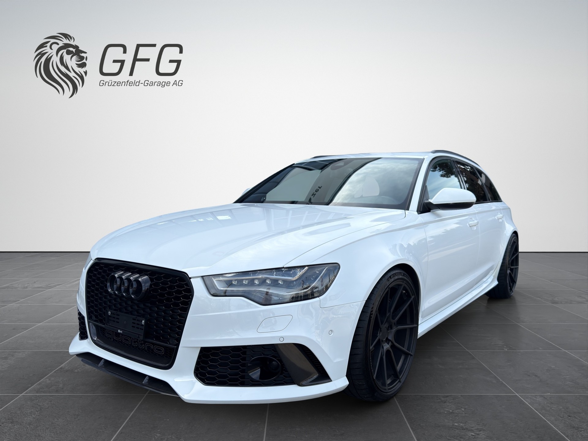 AUDI RS6 Avant 4.0 V8 TFSI quattro T-Tronic-image-0