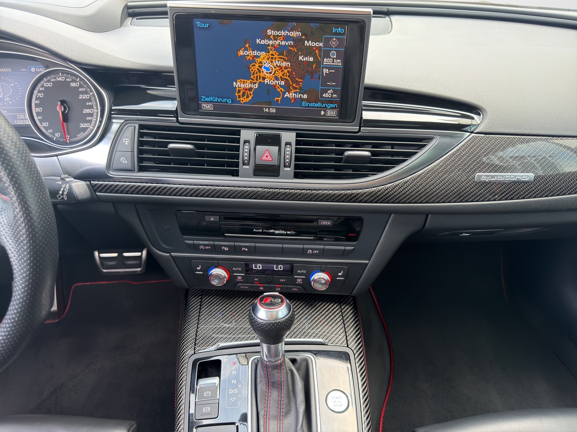 AUDI RS6 Avant 4.0 V8 TFSI quattro T-Tronic-image-9
