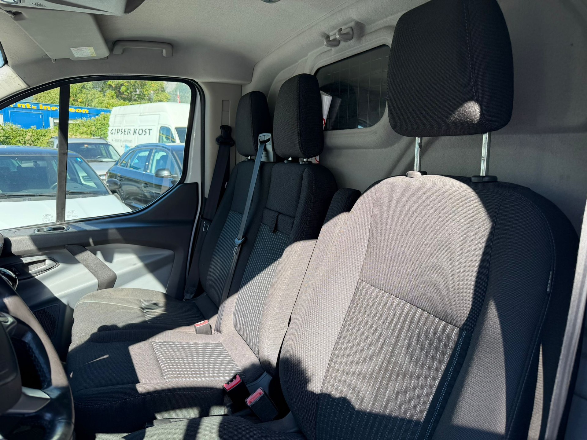 FORD Transit Custom Van 290 L1H1 Trend-image-9