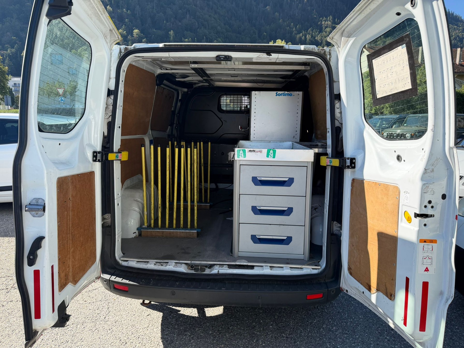 FORD Transit Custom Van 290 L1H1 Trend-image-8