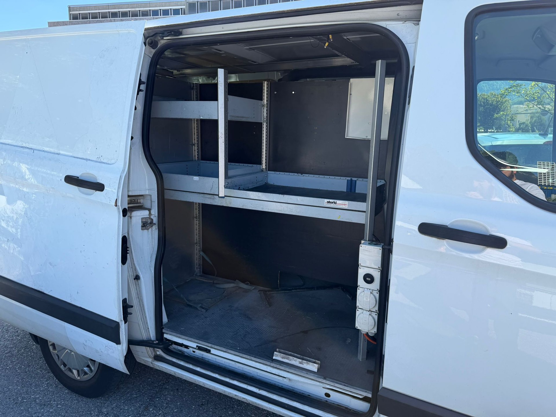 FORD Transit Custom Van 290 L1H1 Trend-image-10