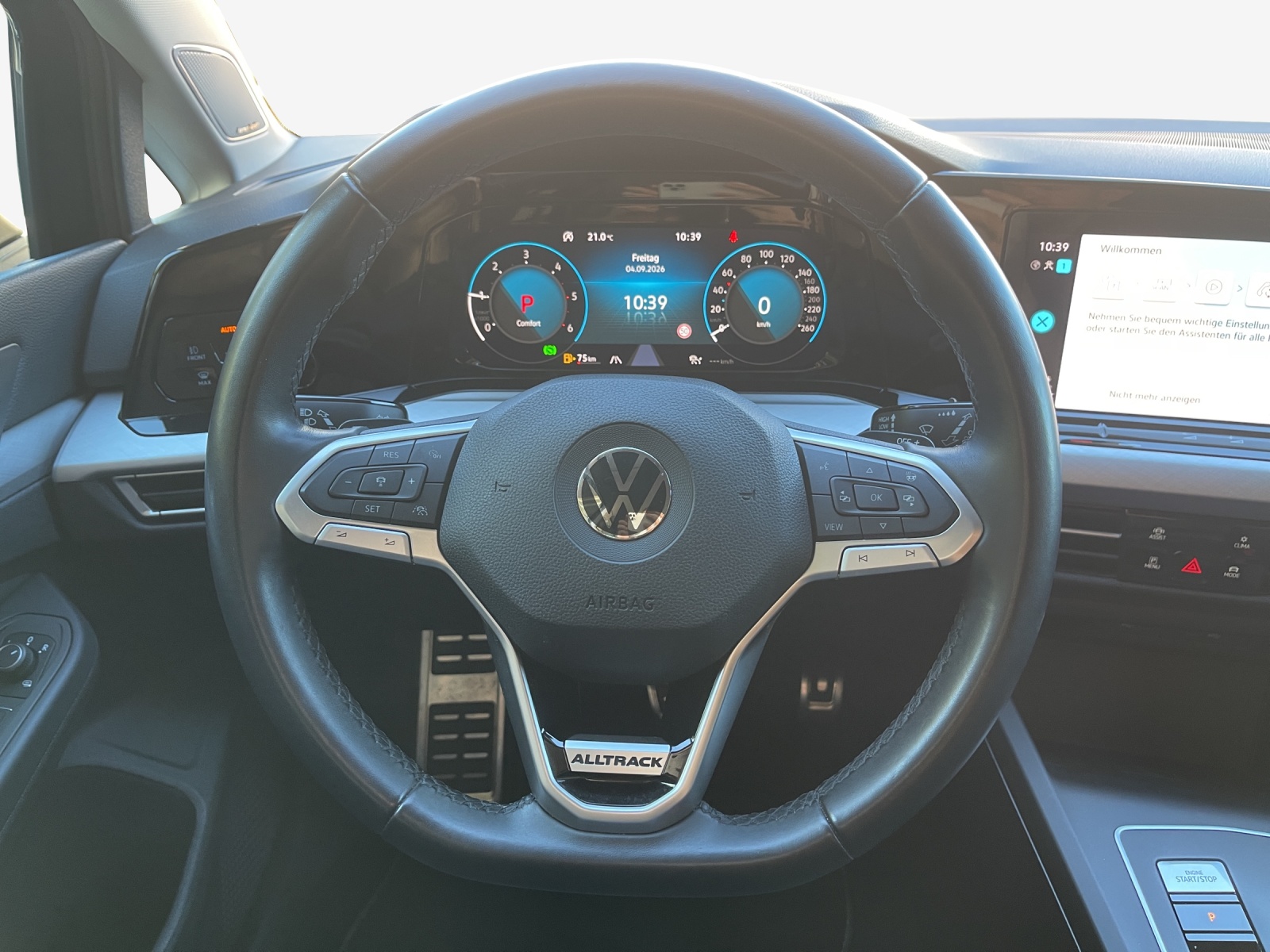 VW Golf 2.0 TDI Alltrack DSG 4Motion-image-9