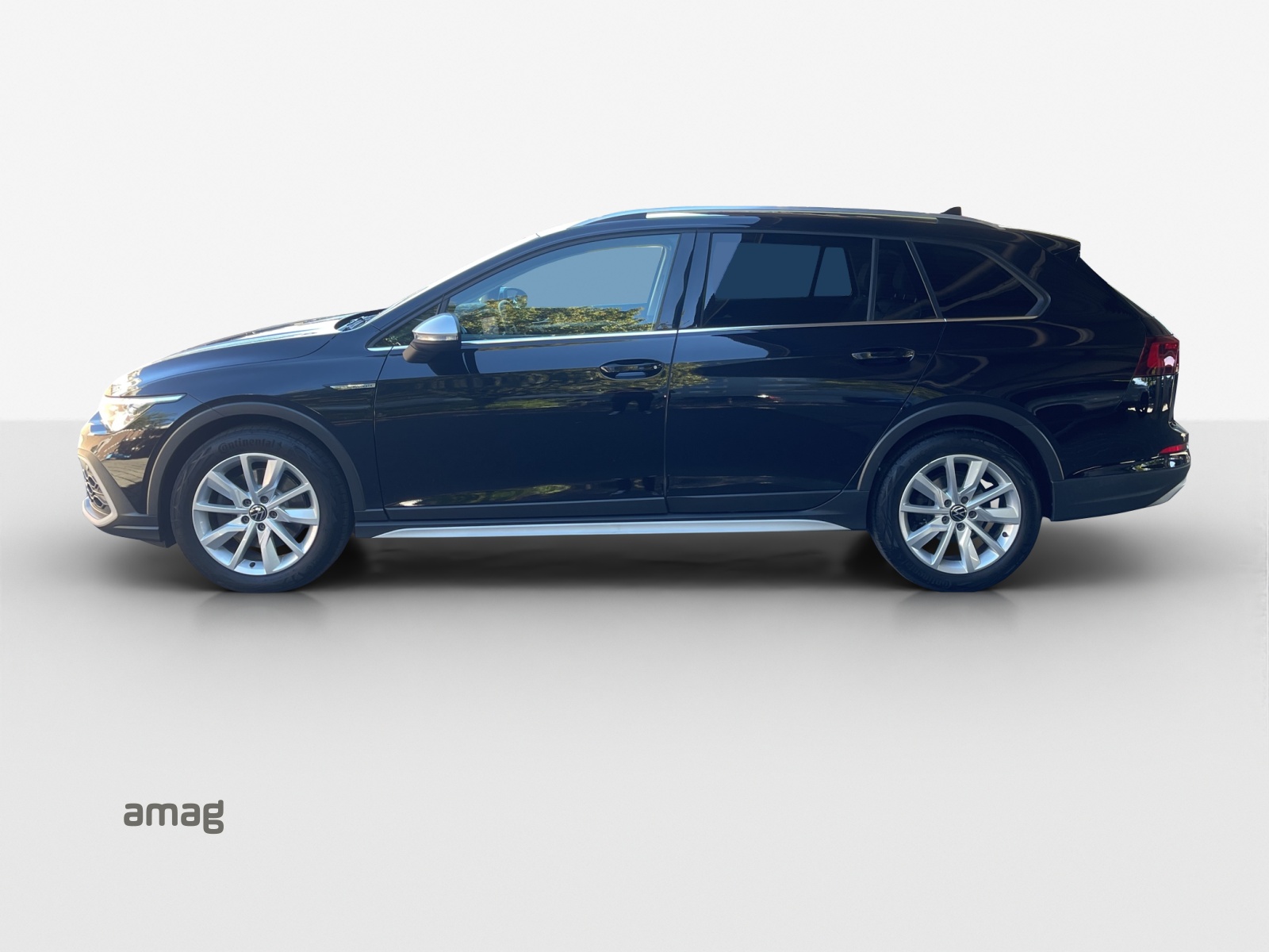 VW Golf 2.0 TDI Alltrack DSG 4Motion-image-1