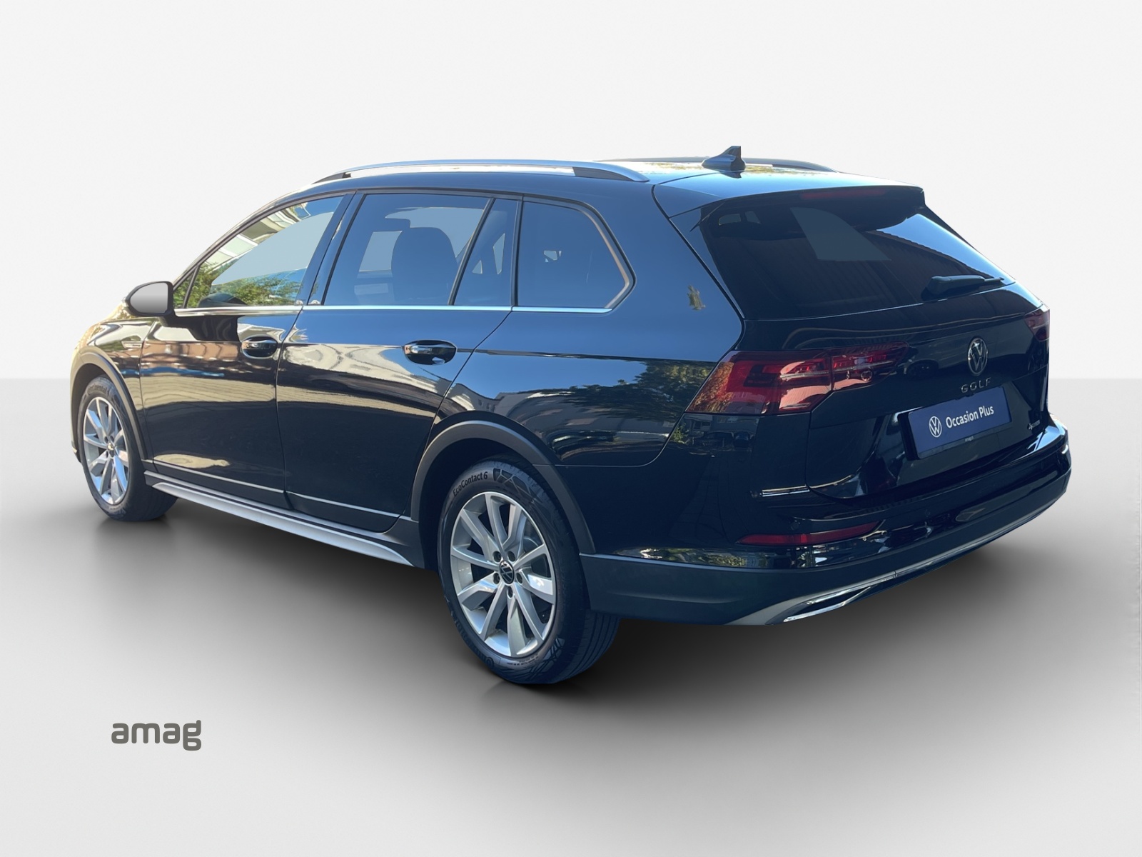 VW Golf 2.0 TDI Alltrack DSG 4Motion-image-2