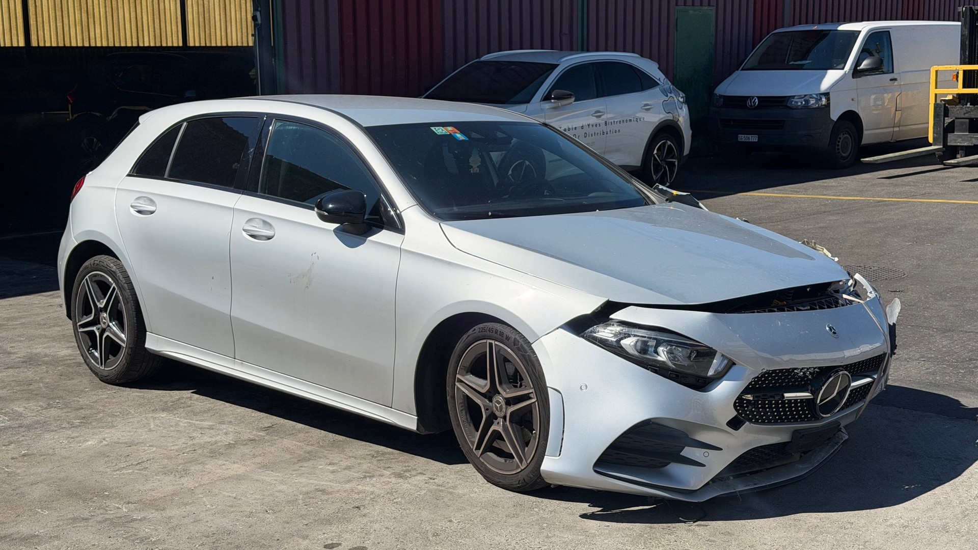 MERCEDES-BENZ A 180 AMG Line 7G-DCT-image-0