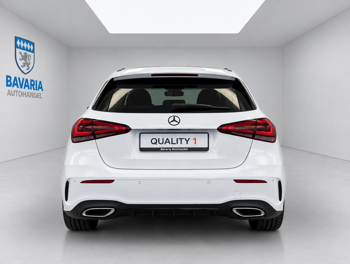 MERCEDES-BENZ A 250 AMG Line 7G-DCT-image-3