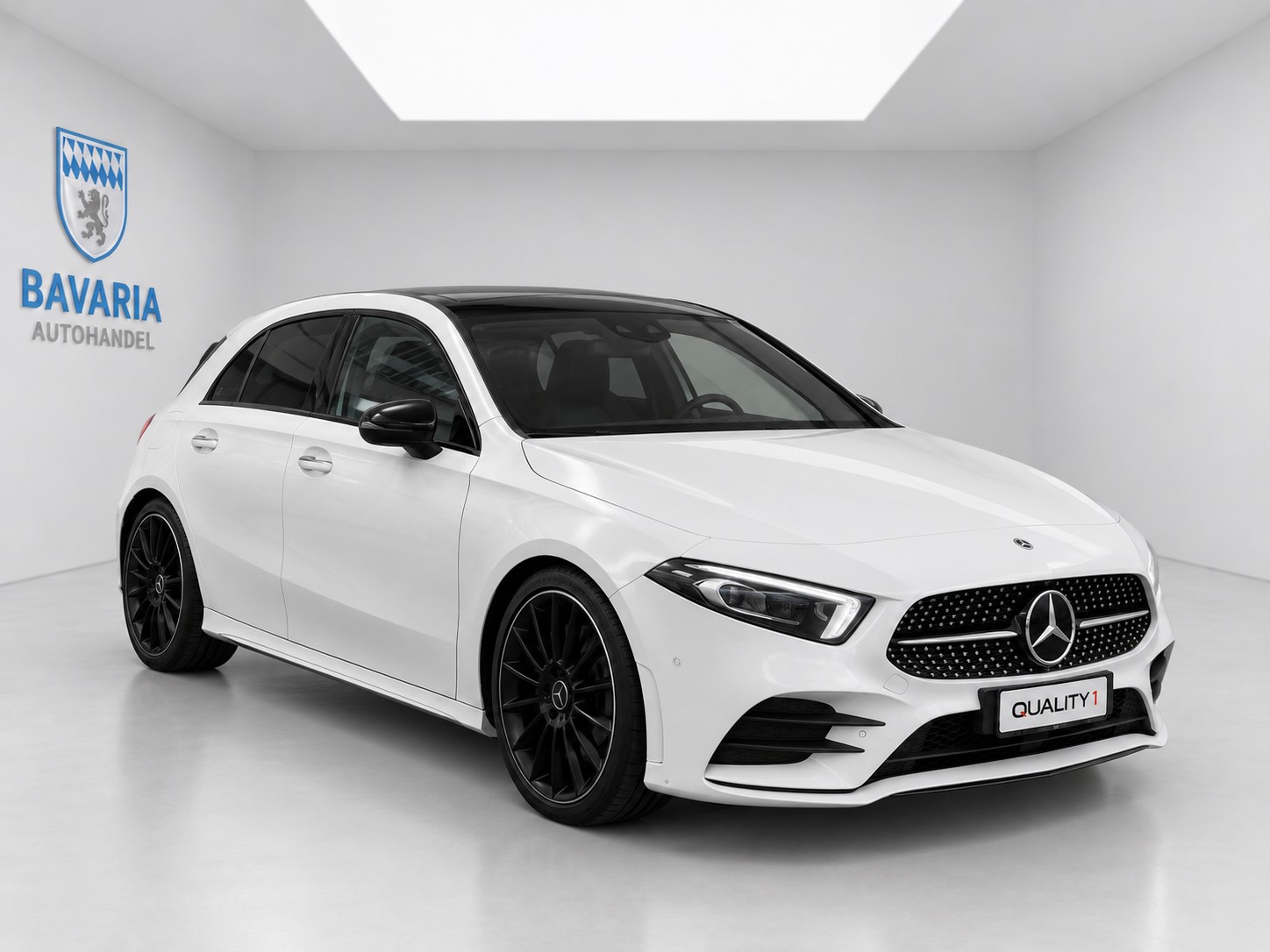 MERCEDES-BENZ A 250 AMG Line 7G-DCT-image-5