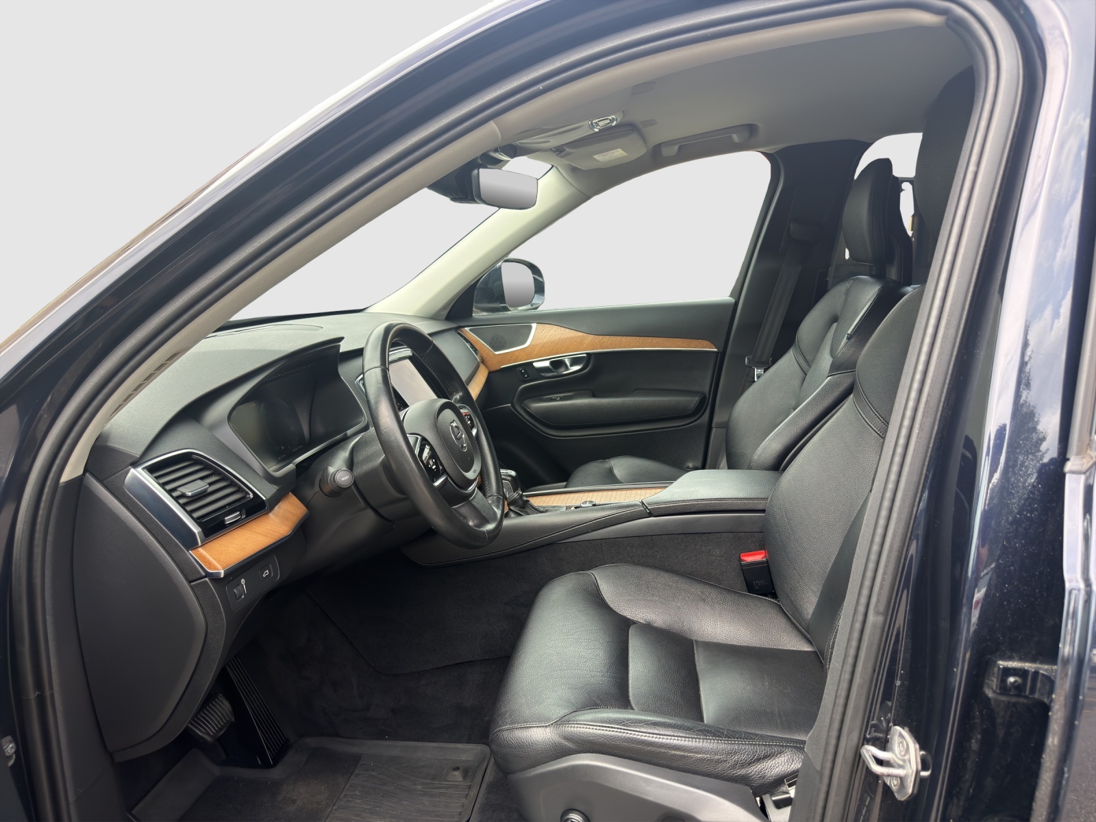 VOLVO XC90 D5 AWD Momentum Geartronic-image-8