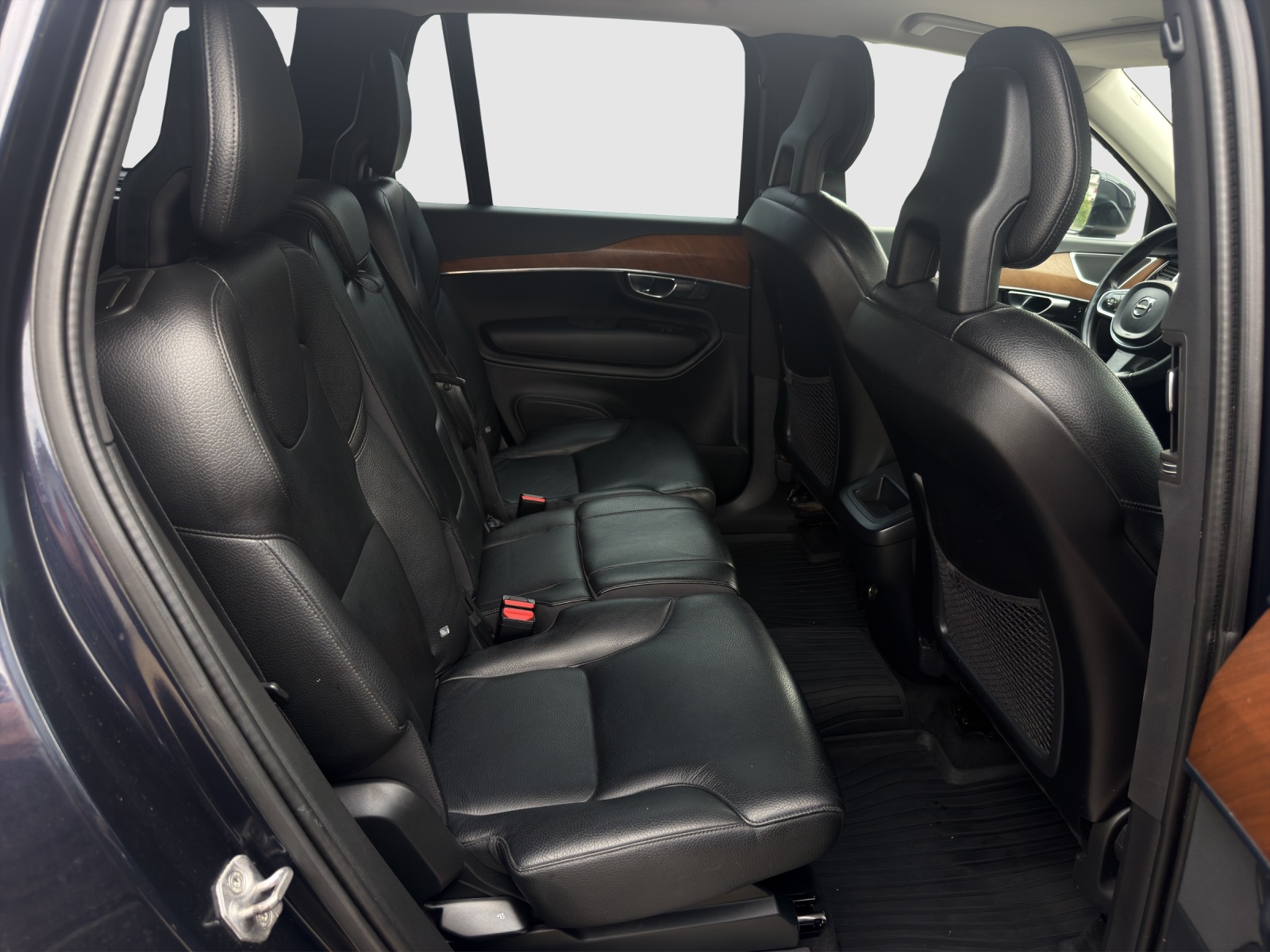 VOLVO XC90 D5 AWD Momentum Geartronic-image-14