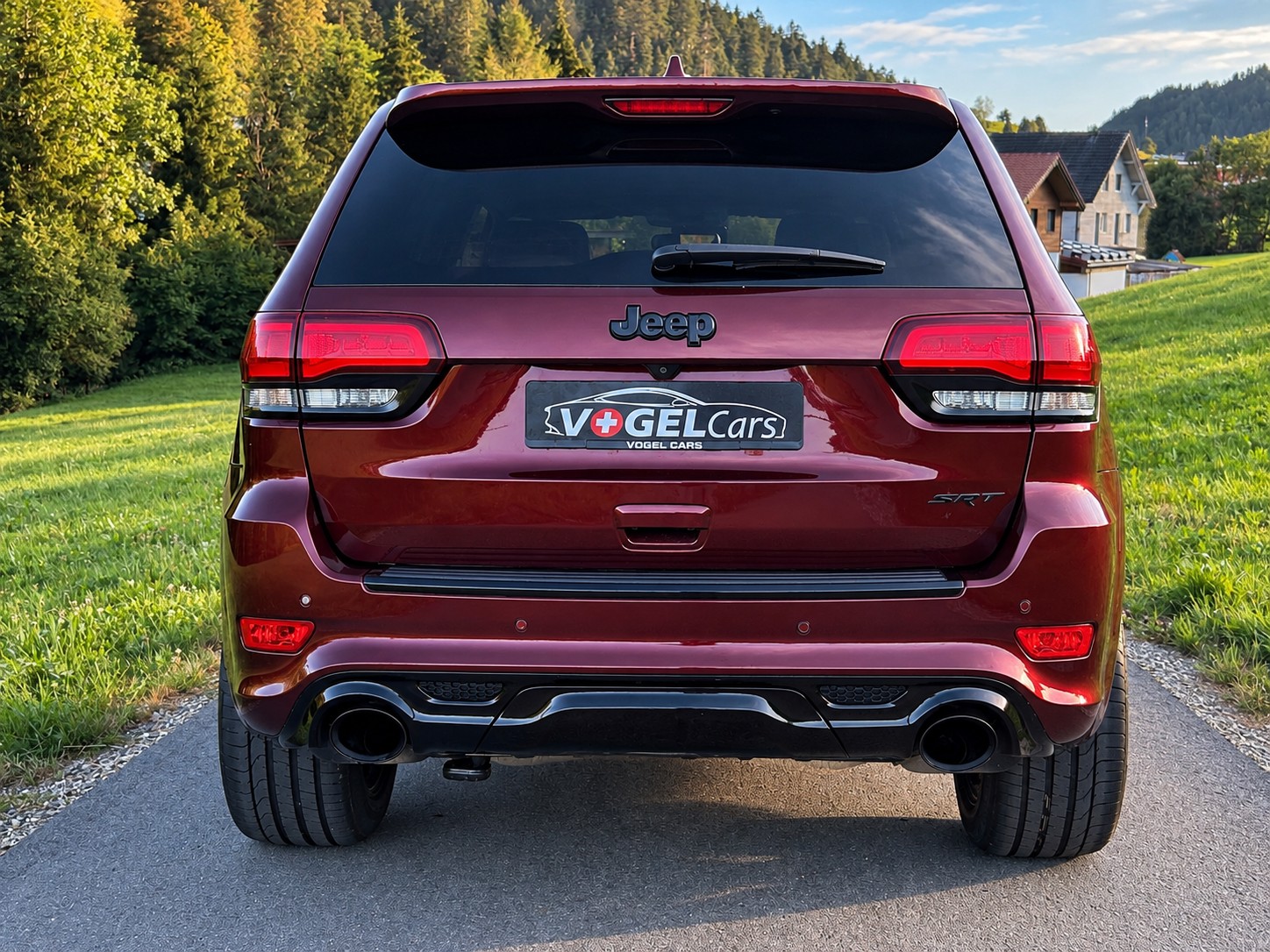 JEEP Grand Cherokee 6.4 V8 HEMI SRT8 Automatic-image-5