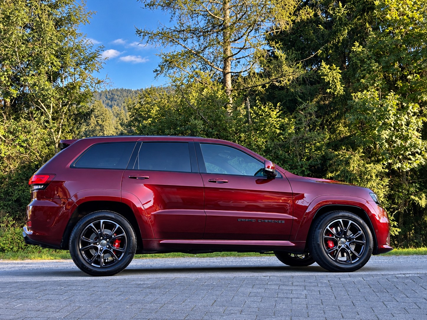 JEEP Grand Cherokee 6.4 V8 HEMI SRT8 Automatic-image-3