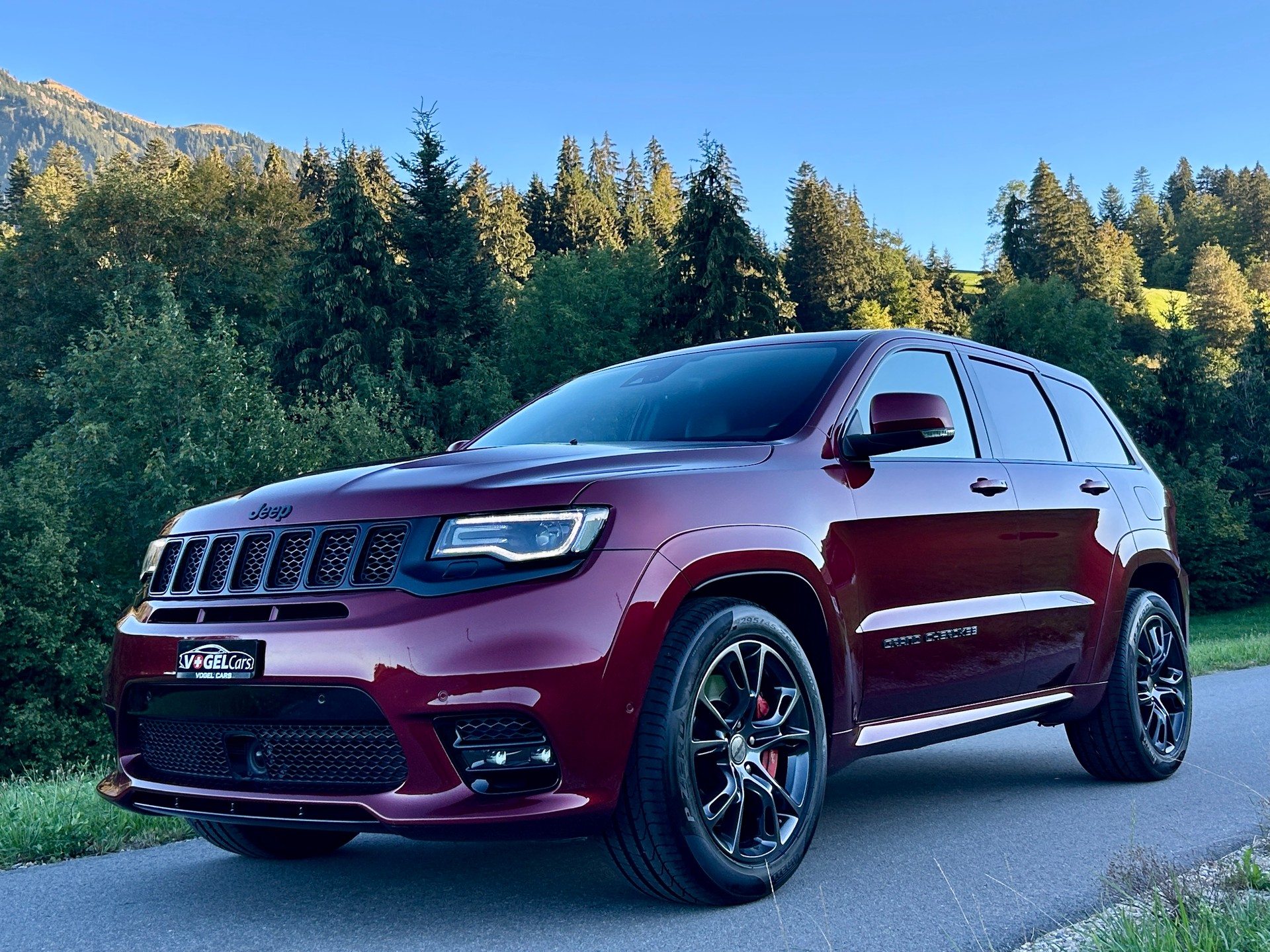 JEEP Grand Cherokee 6.4 V8 HEMI SRT8 Automatic-image-0