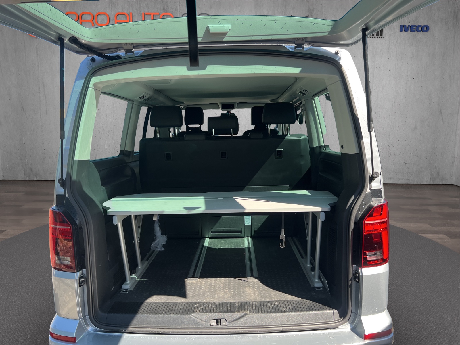 VW T6.1 California 2.0 TDI Beach Liberty DSG-image-13