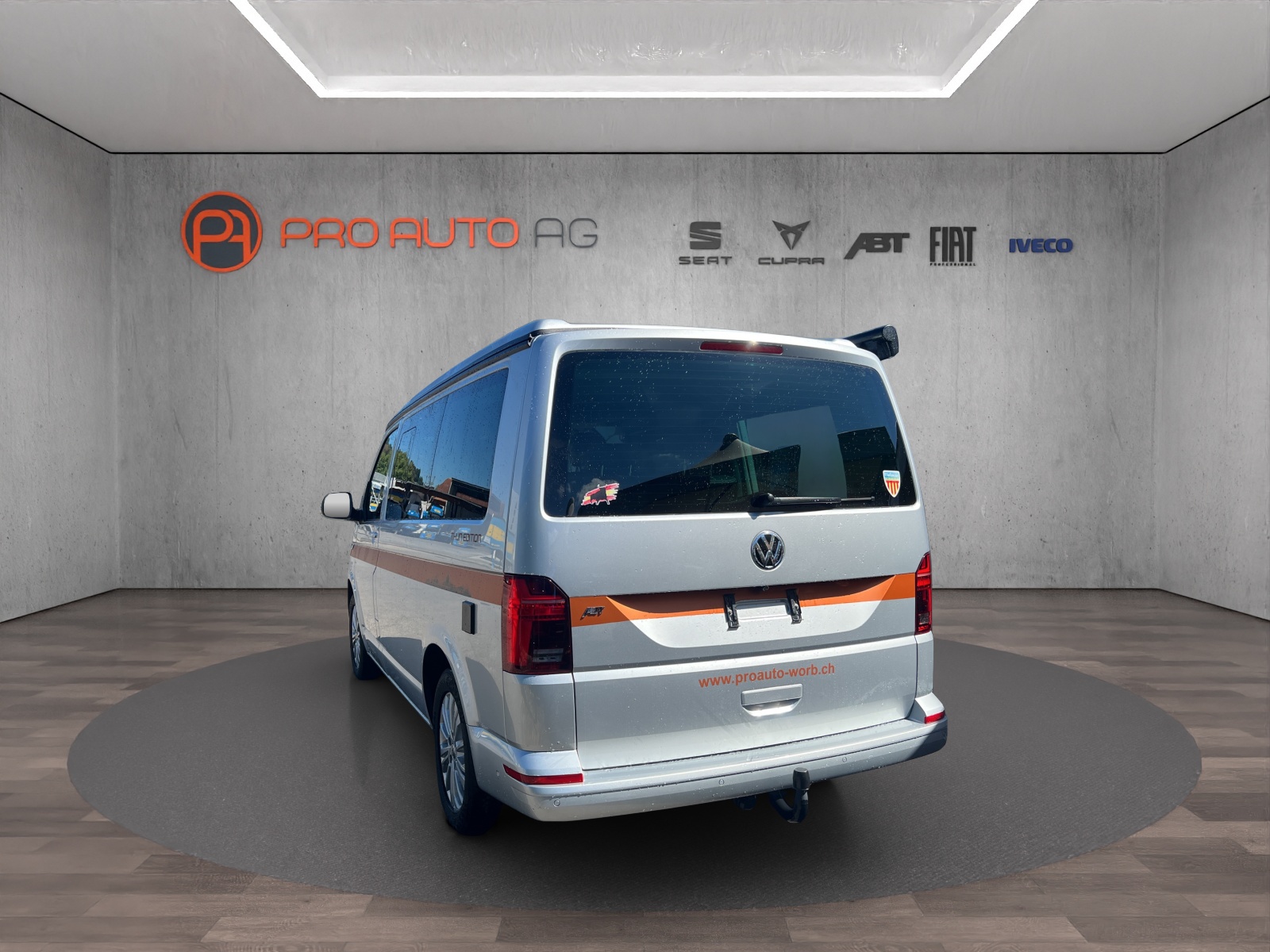 VW T6.1 California 2.0 TDI Beach Liberty DSG-image-2