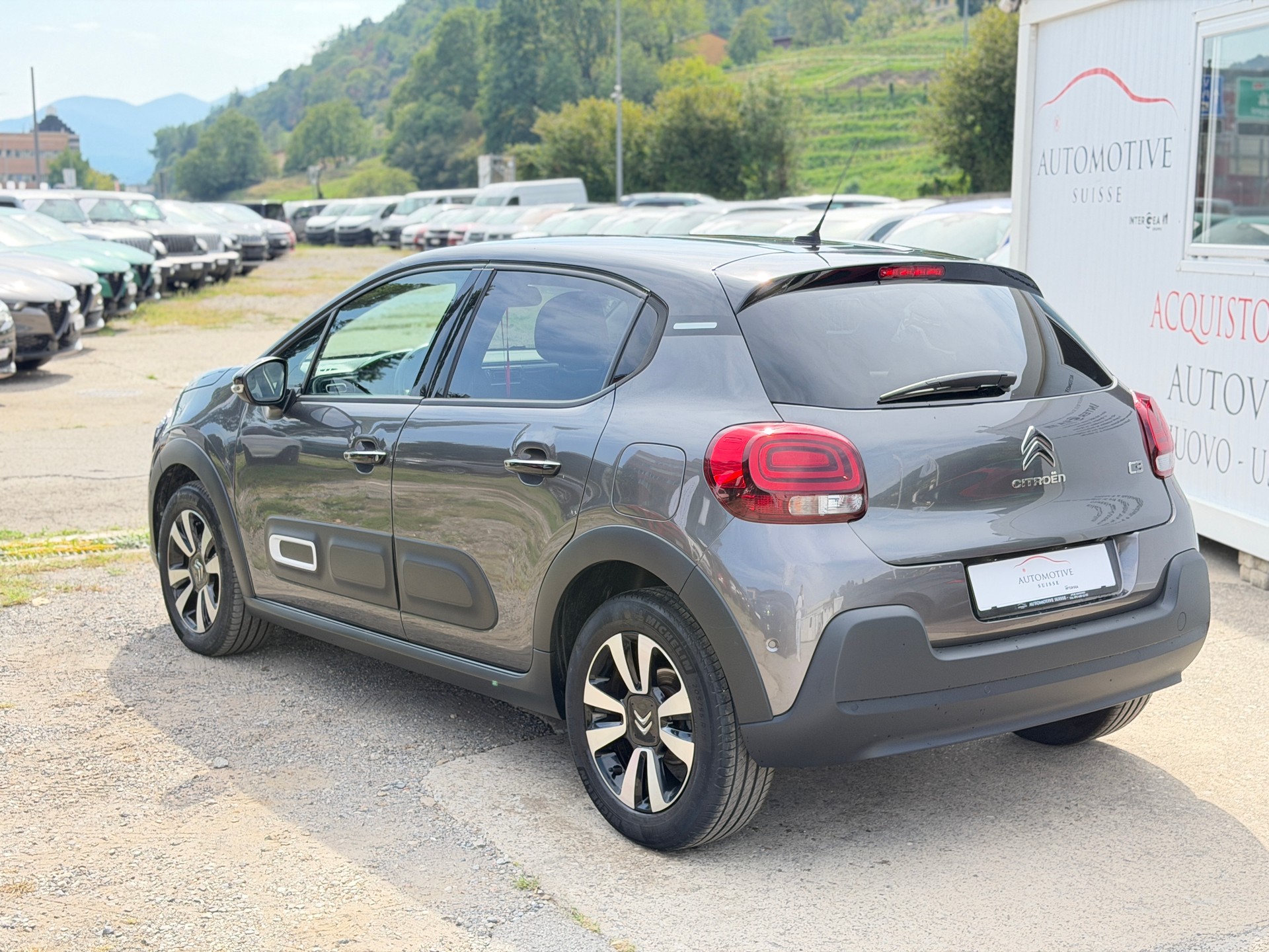 CITROEN C3 1.2i PureTech Swiss Edition EAT6-image-4