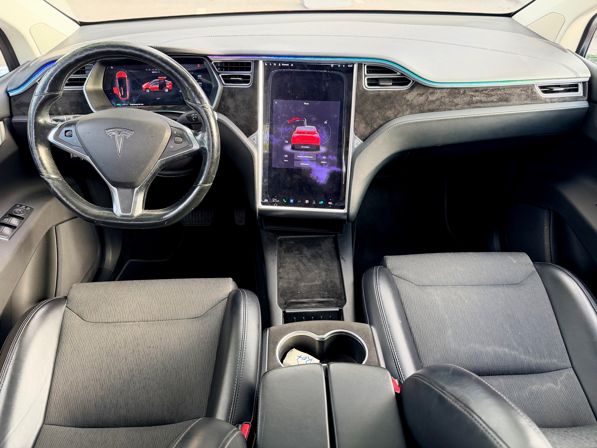 TESLA Model X 90 D FREE SUPERCHARGER-image-7