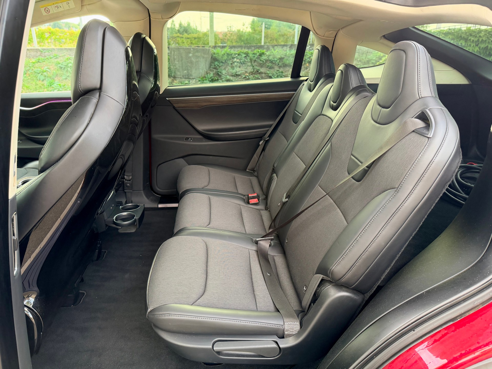TESLA Model X 90 D FREE SUPERCHARGER-image-8