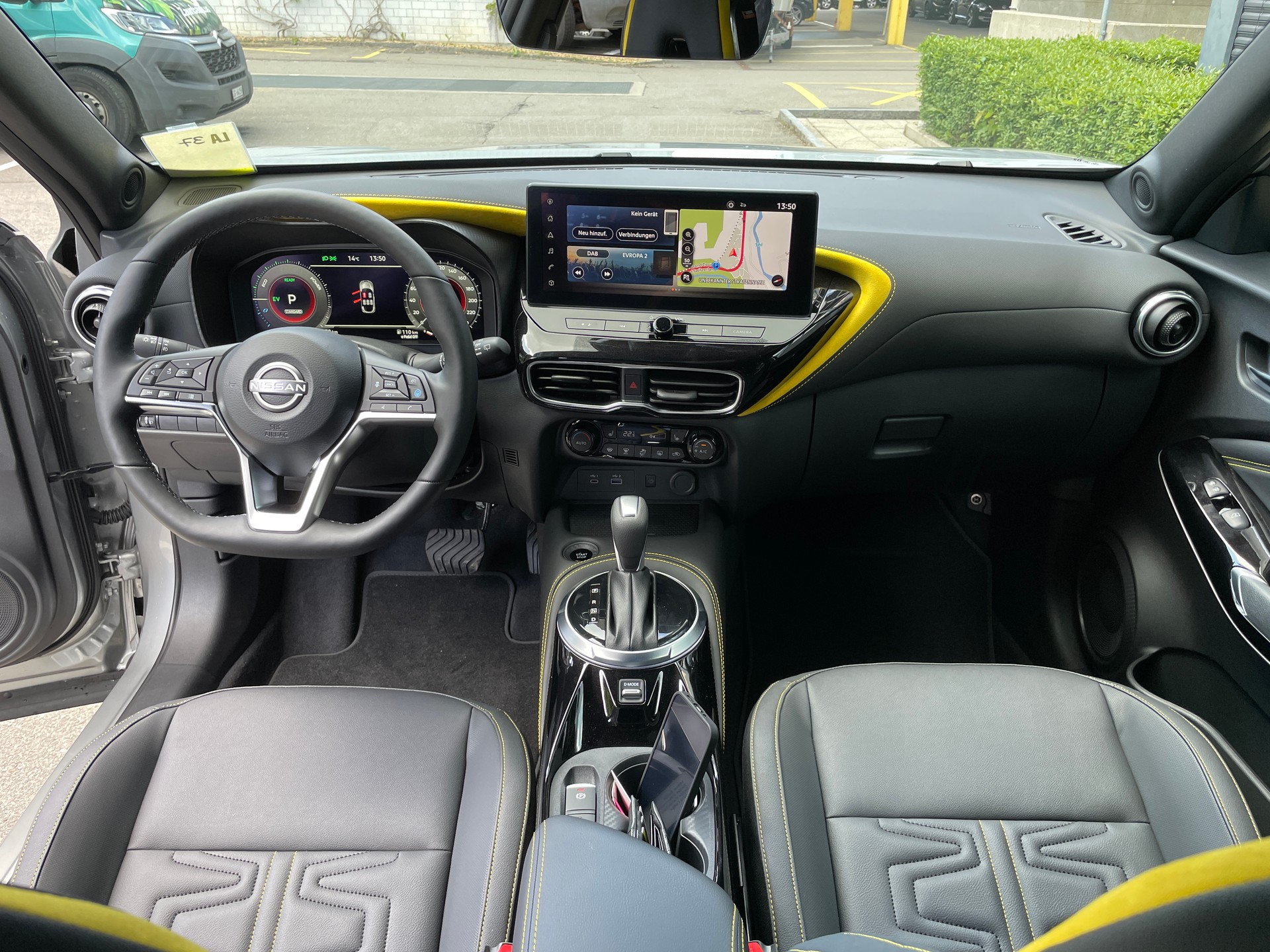 NISSAN Juke 1.6 FHEV N-Sport-image-16
