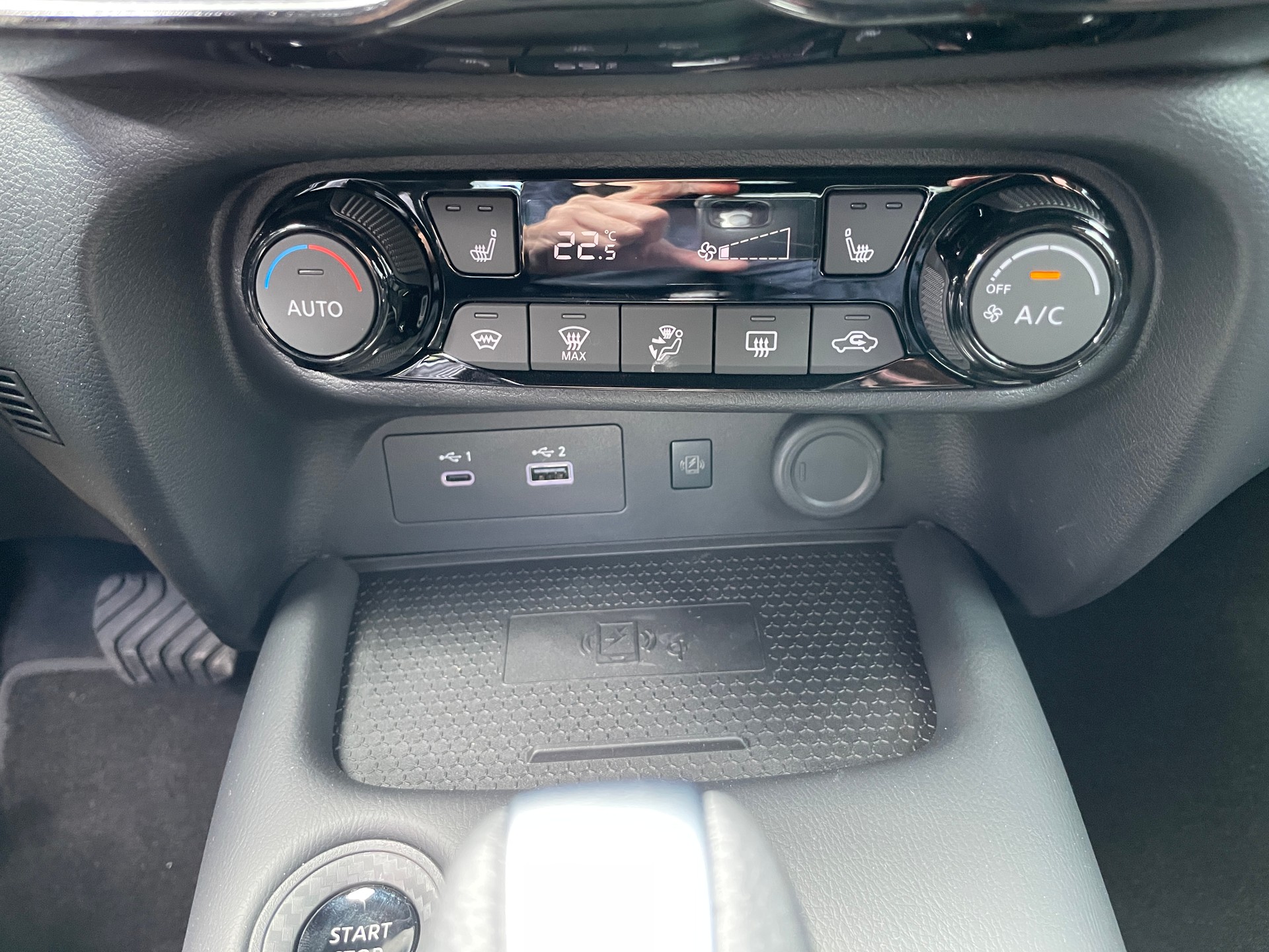 NISSAN Juke 1.6 FHEV N-Sport-image-19