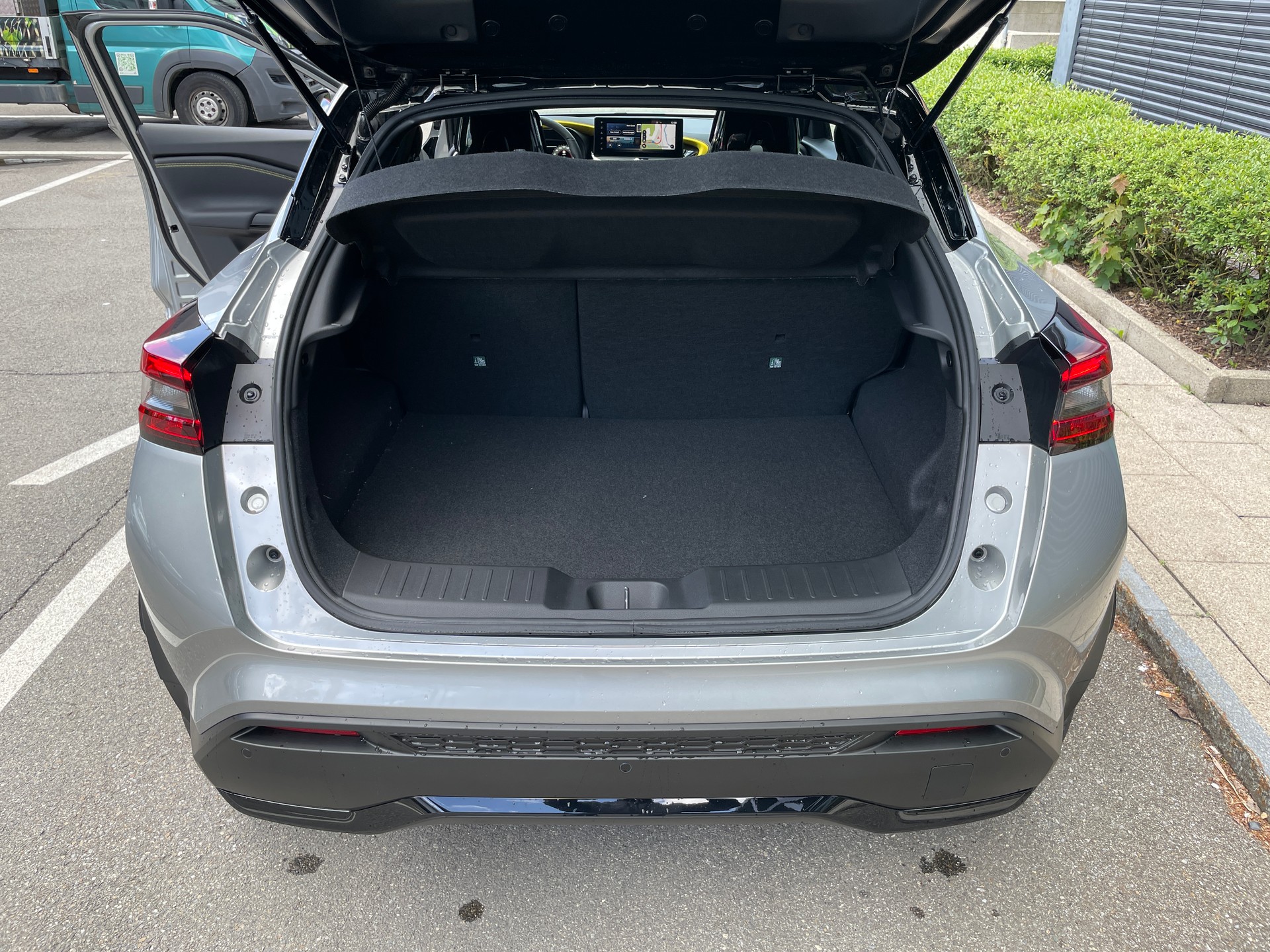 NISSAN Juke 1.6 FHEV N-Sport-image-3
