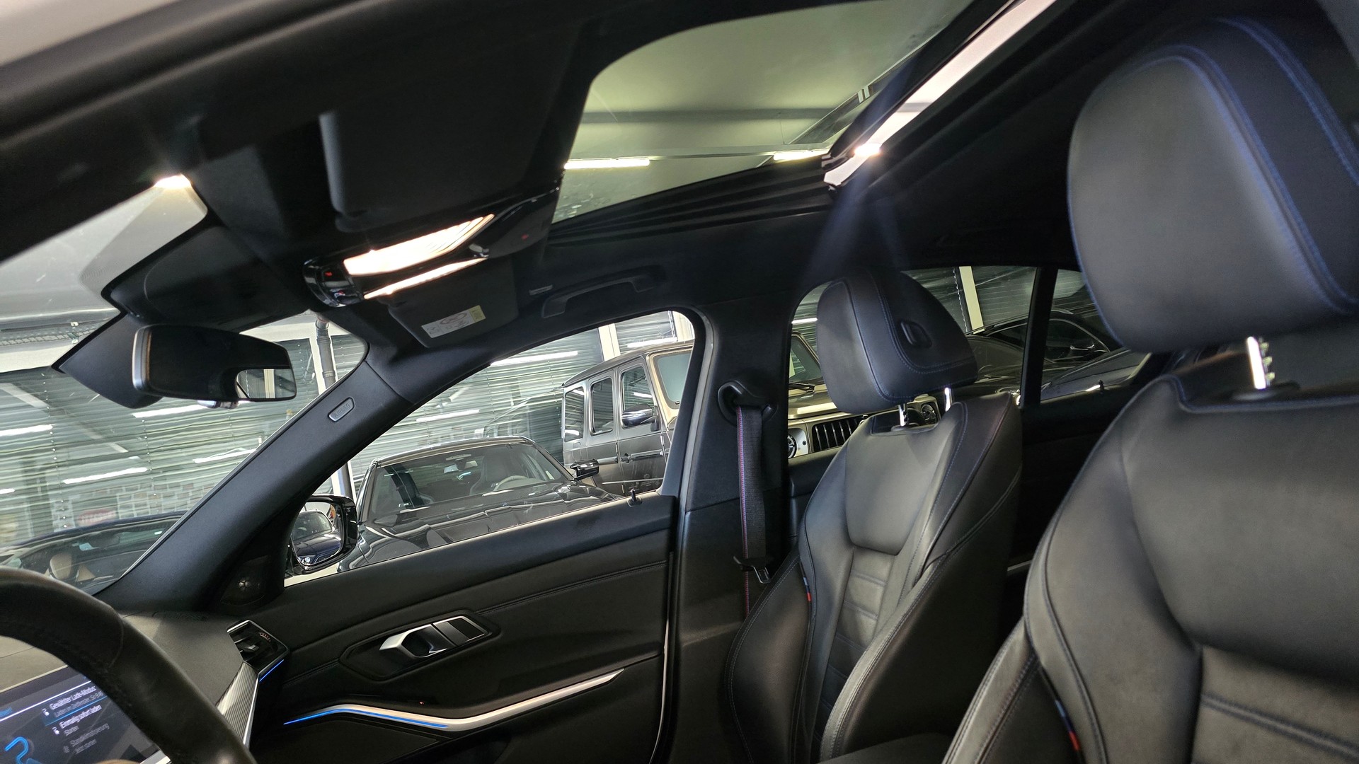 BMW 330e Steptronic M Sport-image-18