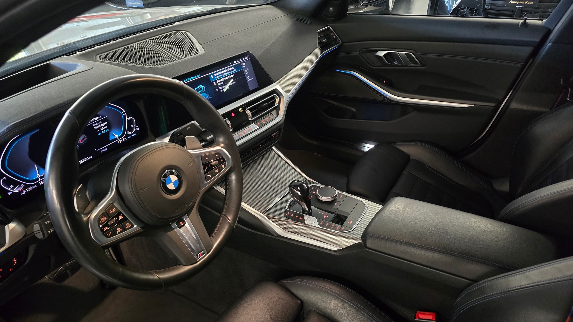 BMW 330e Steptronic M Sport-image-17