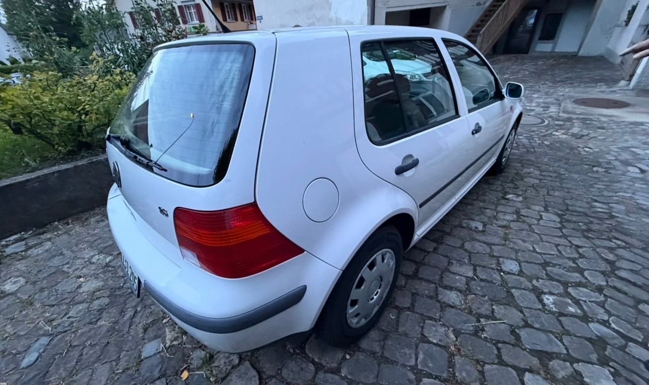 VW Golf 1.6 Comfortline-image-3