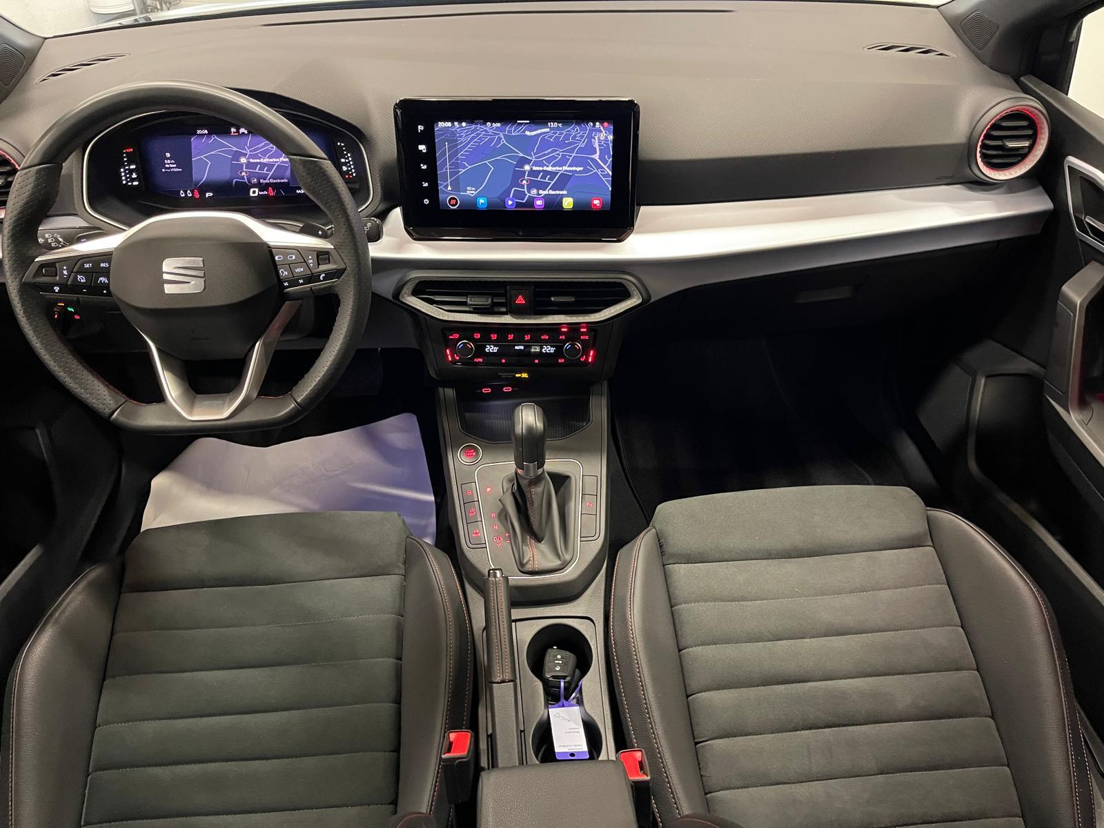 SEAT Ibiza 1.0 TSI 110 FR DSG-image-13