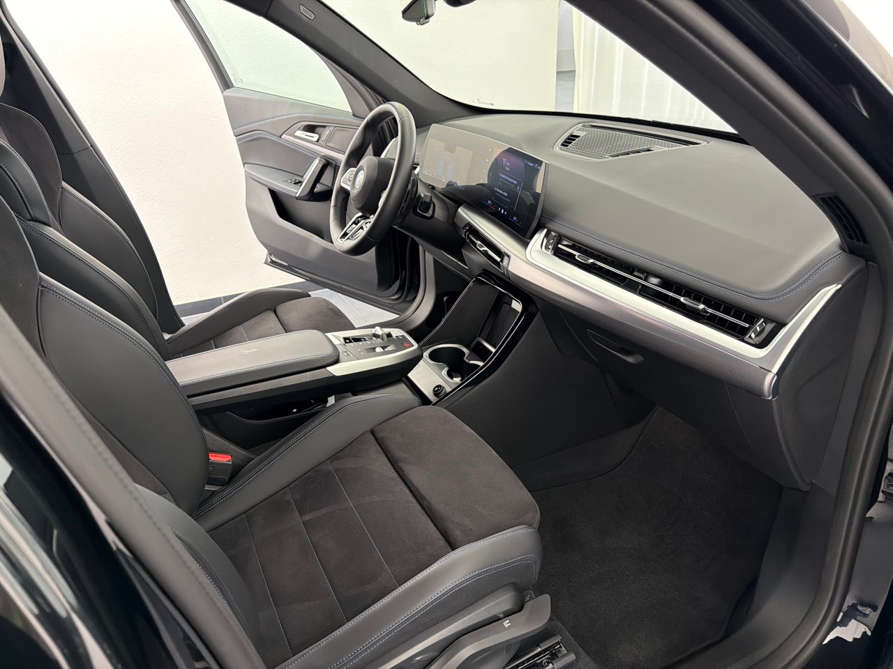 BMW X1 xDrive 25e M Sport-image-8