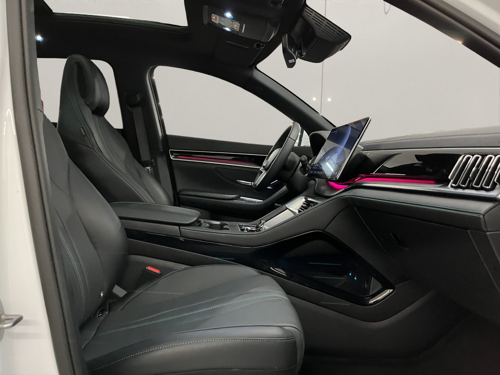 BYD Seal U DM-i Design AWD-image-12