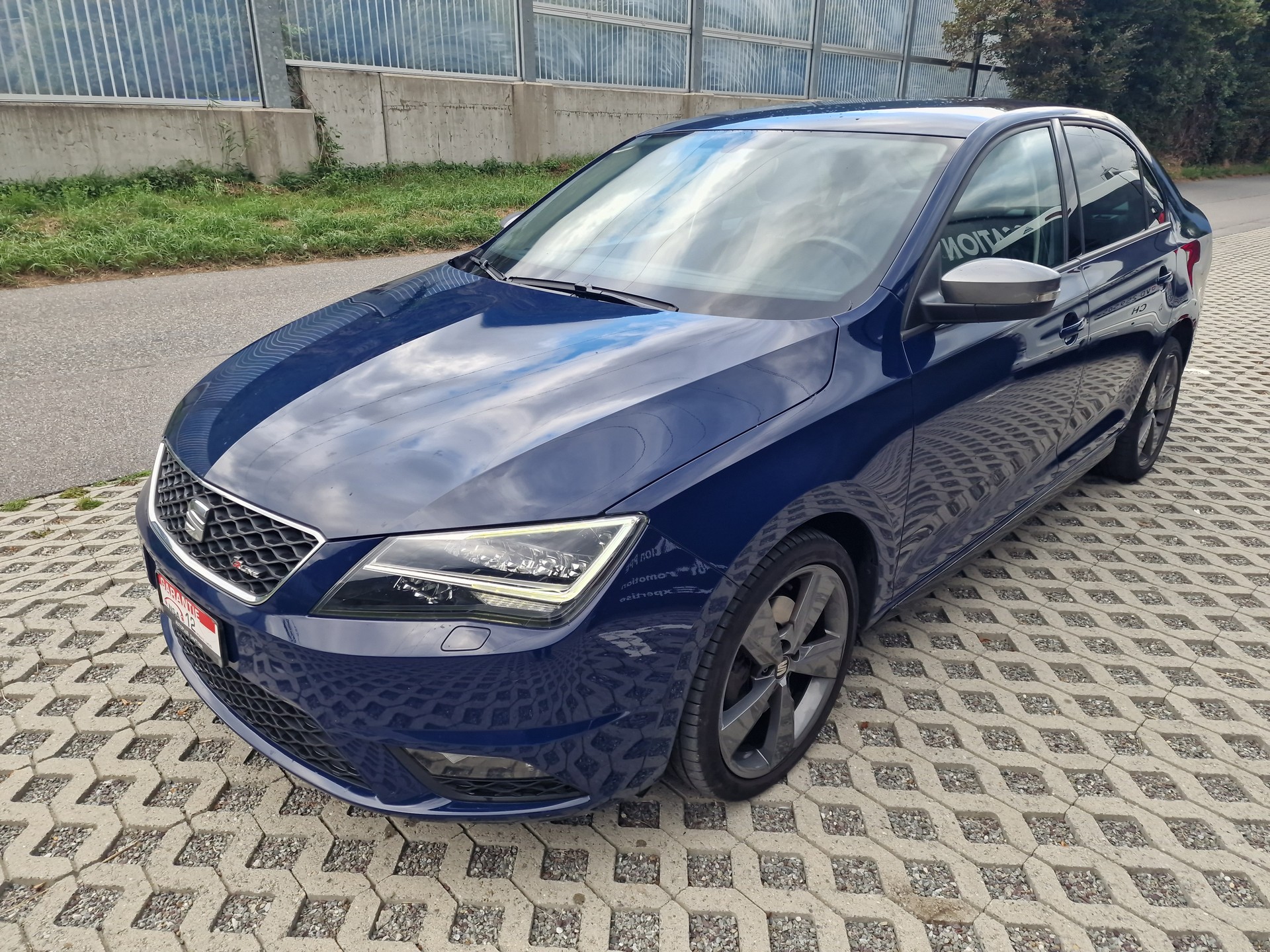 SEAT Toledo 1.4 TSI FR Line DSG-image-1