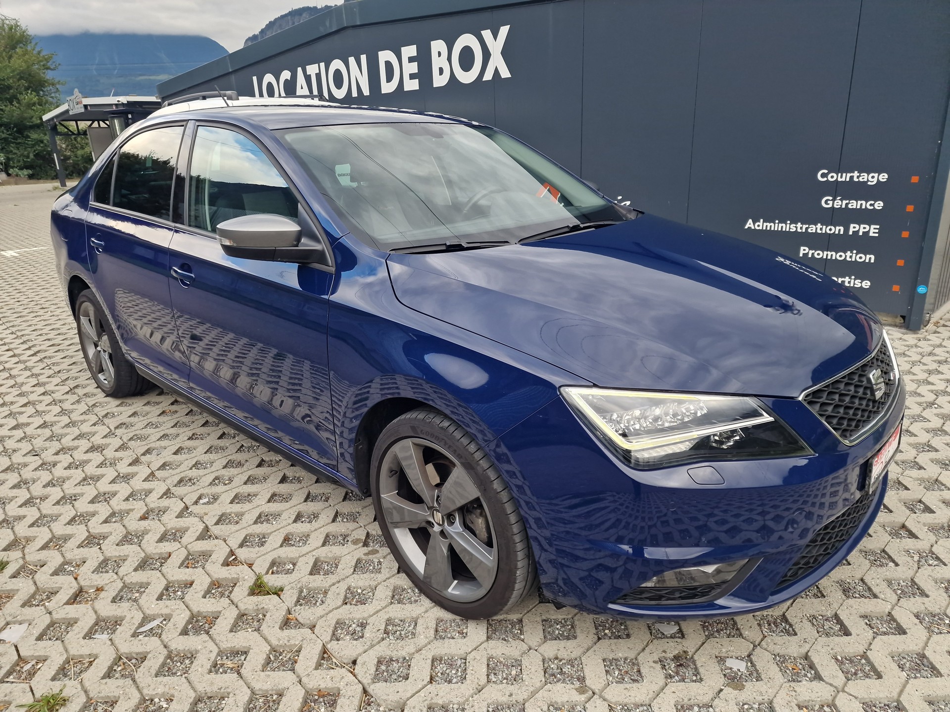 SEAT Toledo 1.4 TSI FR Line DSG-image-2