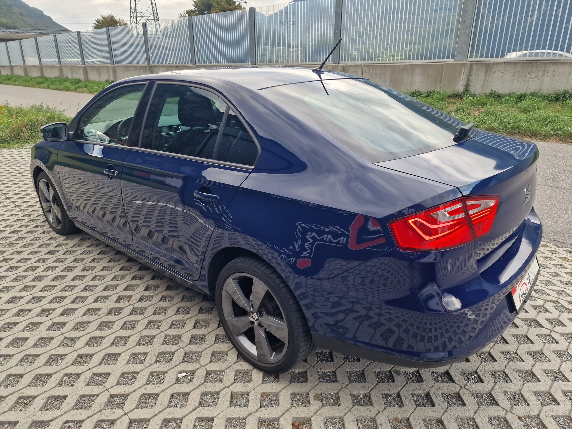 SEAT Toledo 1.4 TSI FR Line DSG-image-3