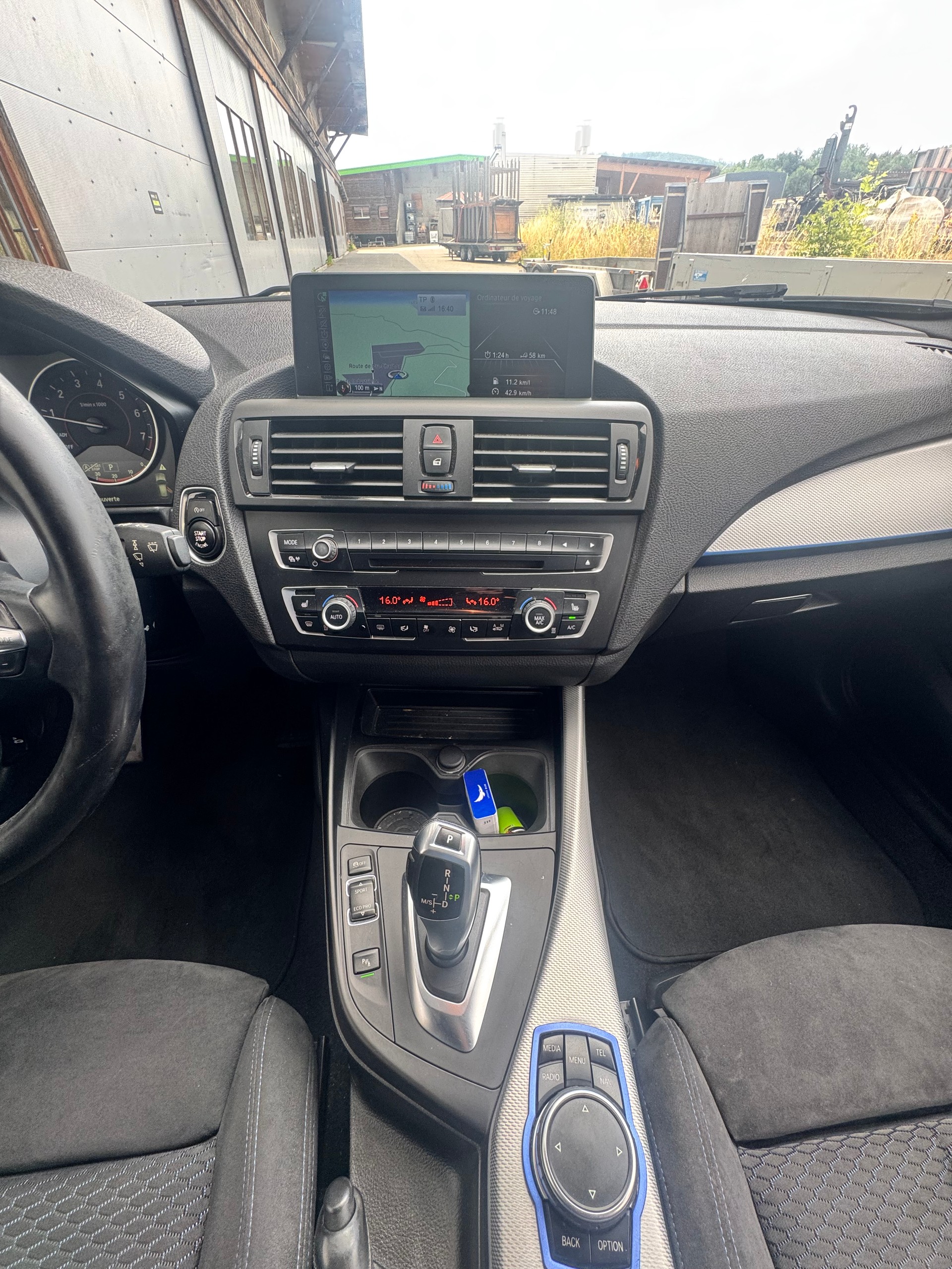 BMW 116i Sport Line Steptronic-image-7