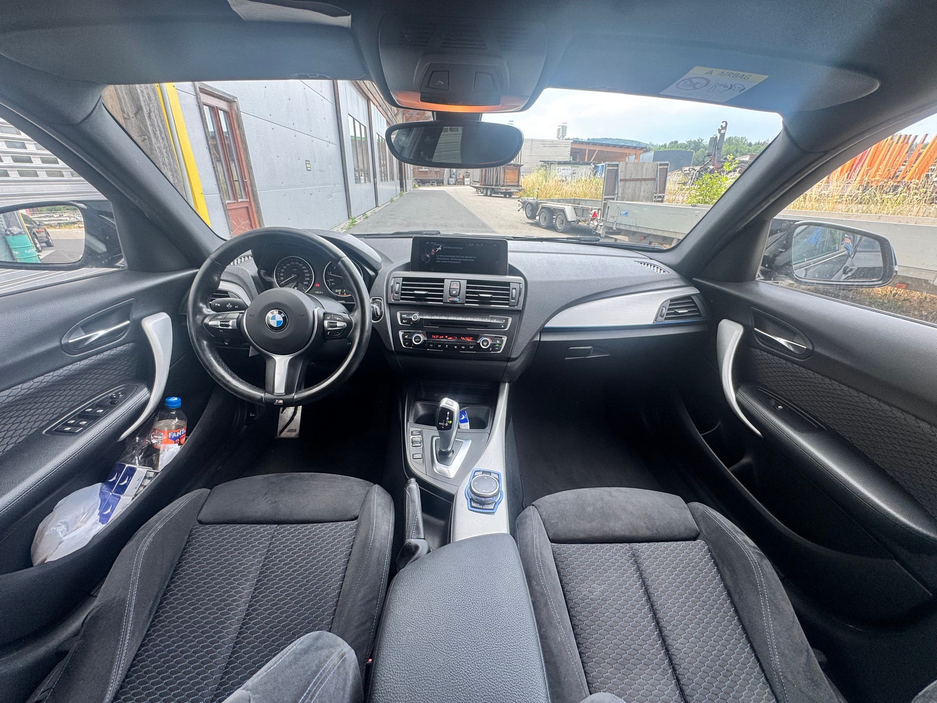 BMW 116i Sport Line Steptronic-image-11