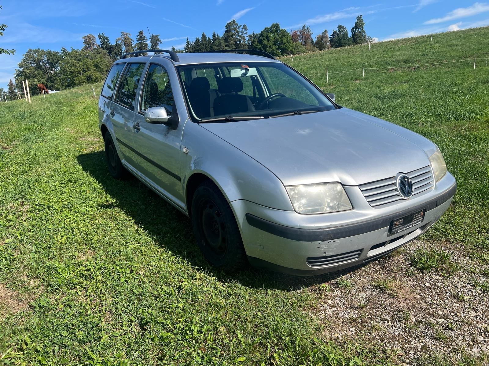 VW Bora Variant 1.6 Comfortline Automatic-image-1