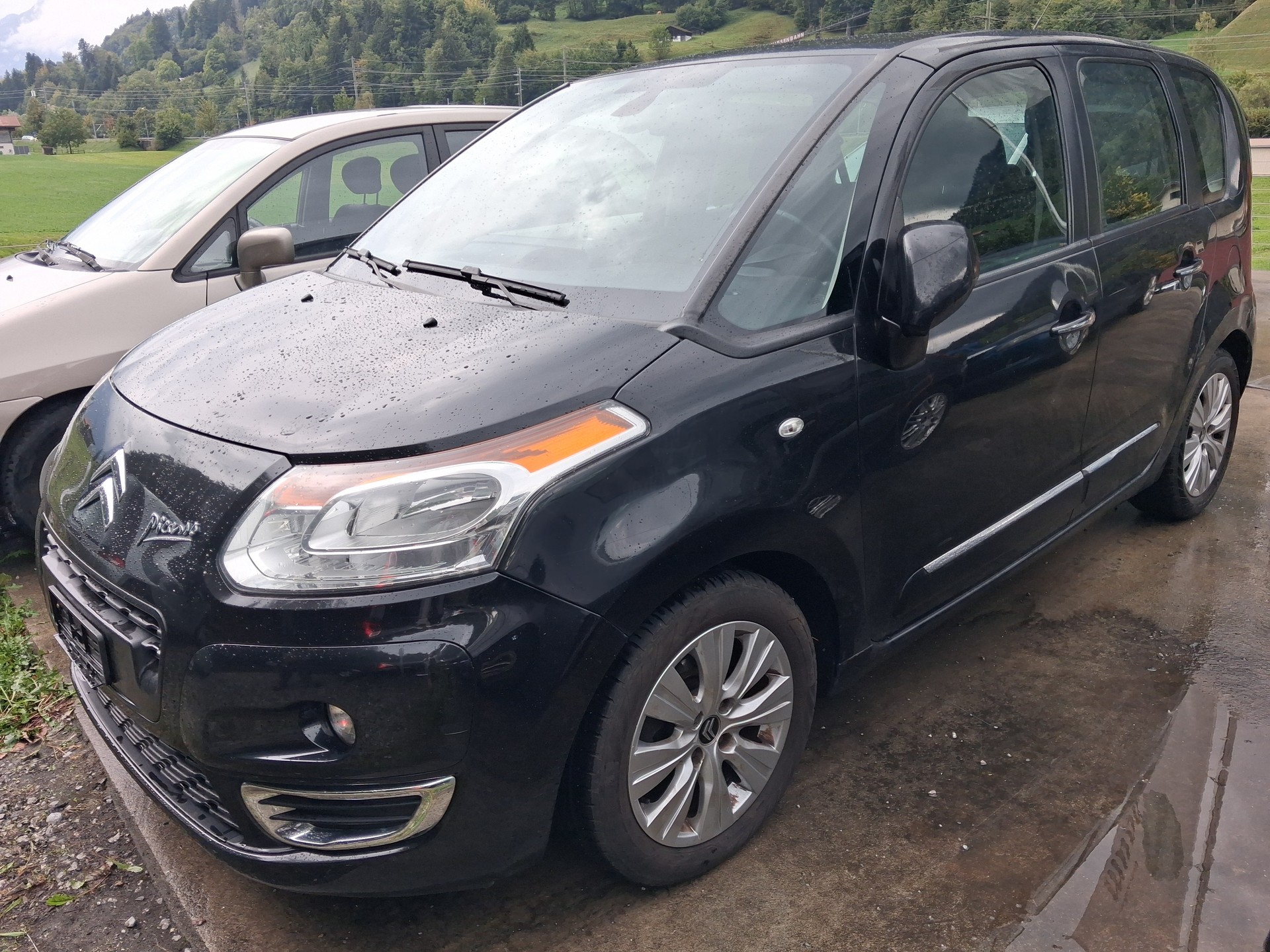 CITROEN C3 Picasso 1.4i 16V Chic (SX)-image-0