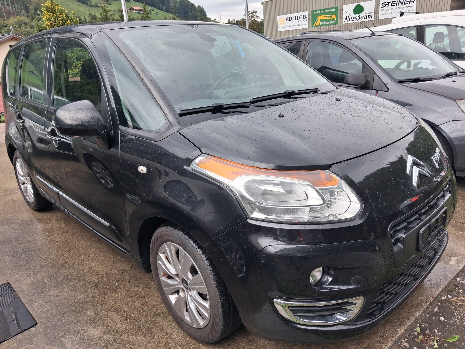CITROEN C3 Picasso 1.4i 16V Chic (SX)-image-1